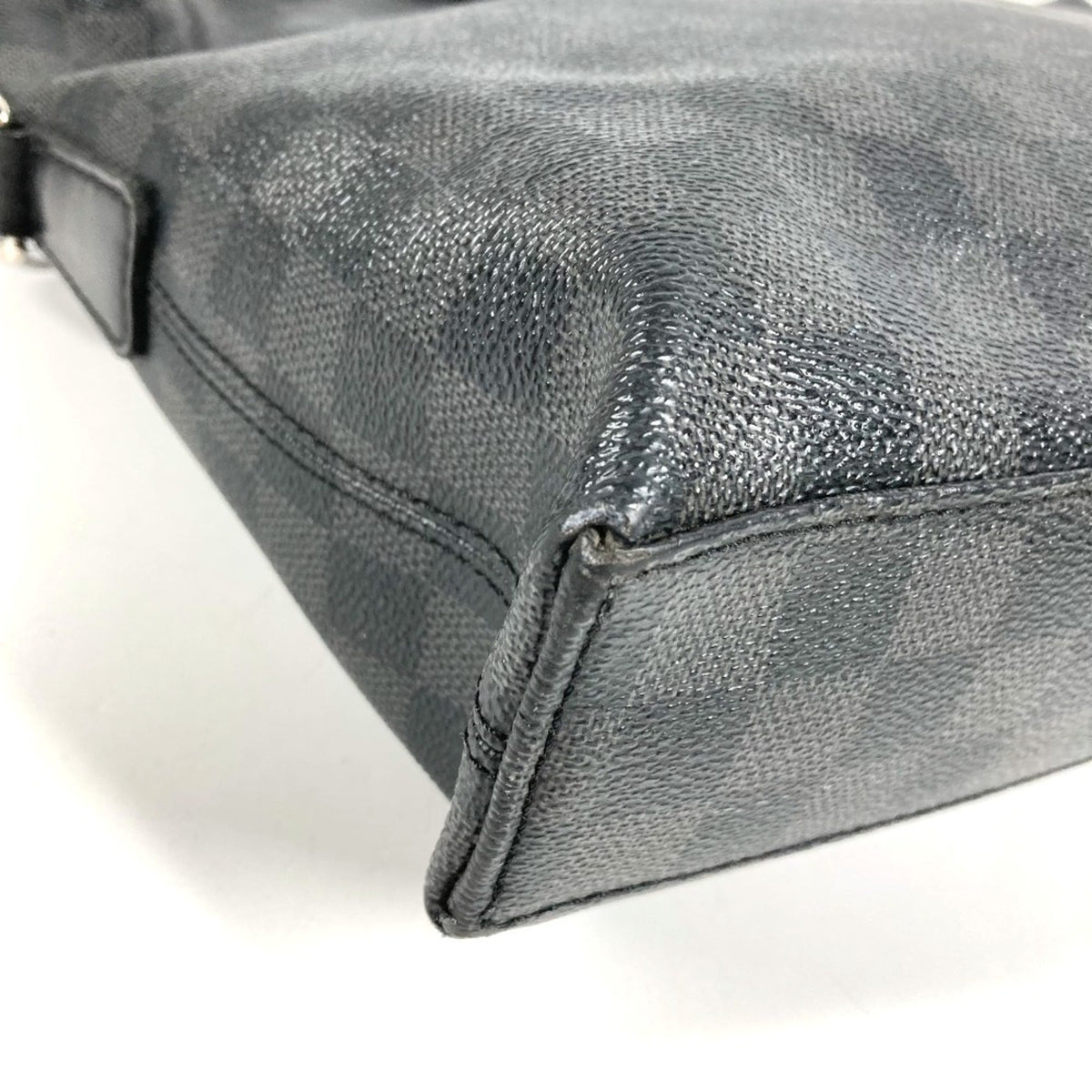 Louis Vuitton Black Damier Graphite Briefcase Handbag (Pre-Owned)