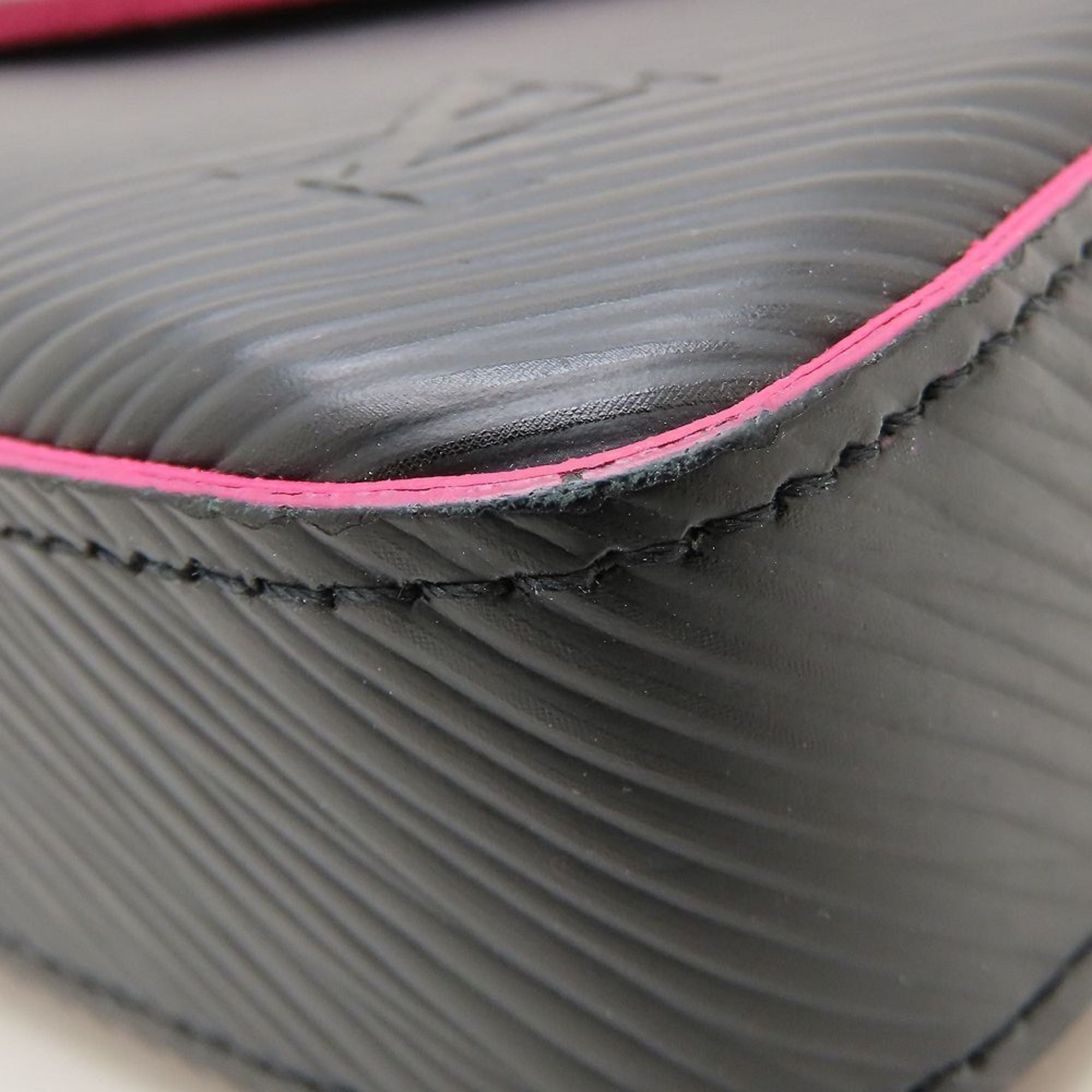 Louis Vuitton Hot Pink Noir Leather Pochette (Pre-Owned)