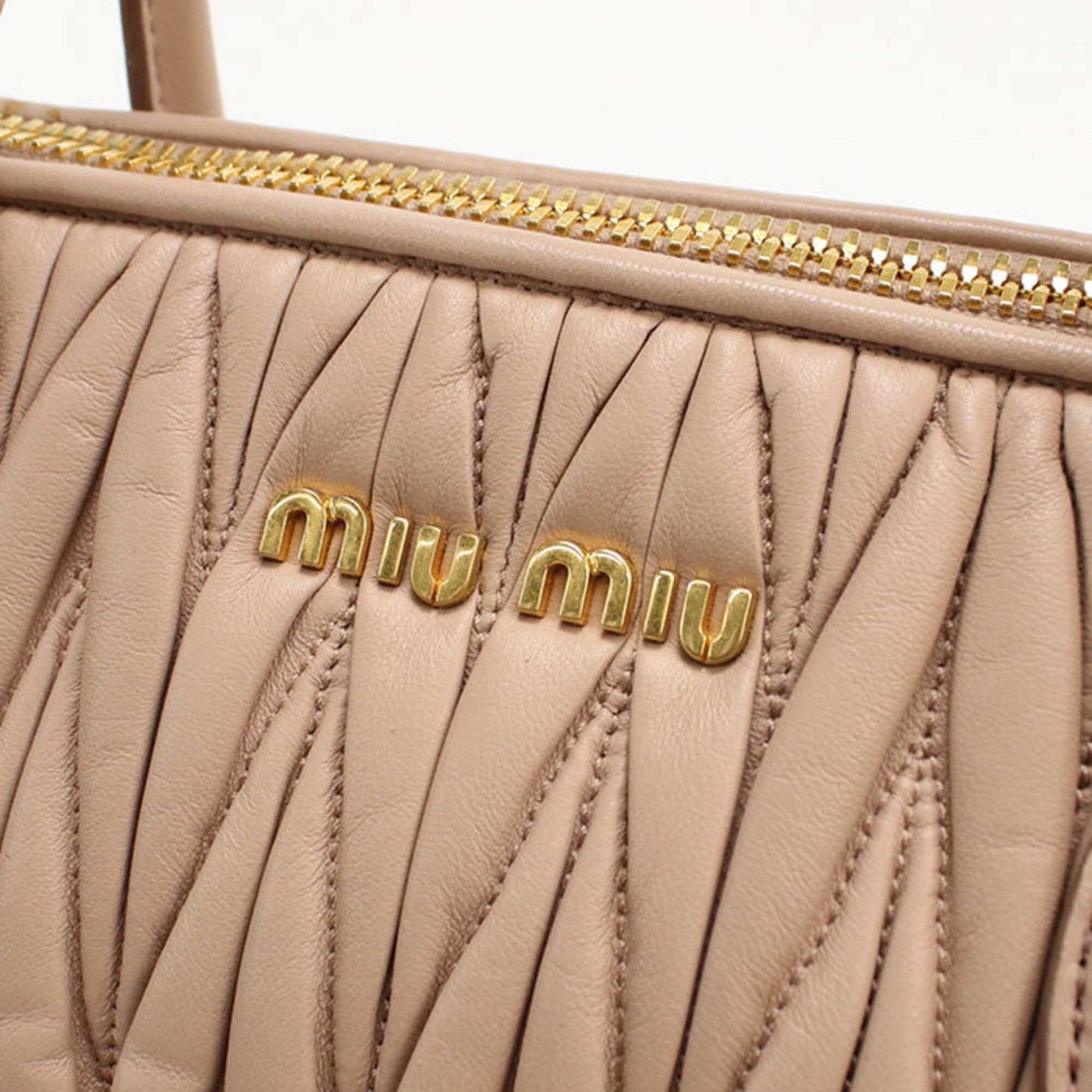 Miu Miu Pink Leather Handbag (Pre-Owned)