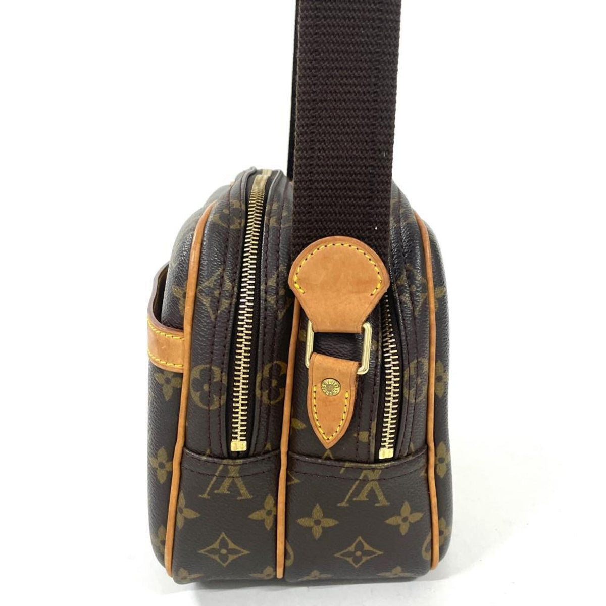 Louis Vuitton Brown Monogram Monogram Shoulder Bag (Pre-Owned)