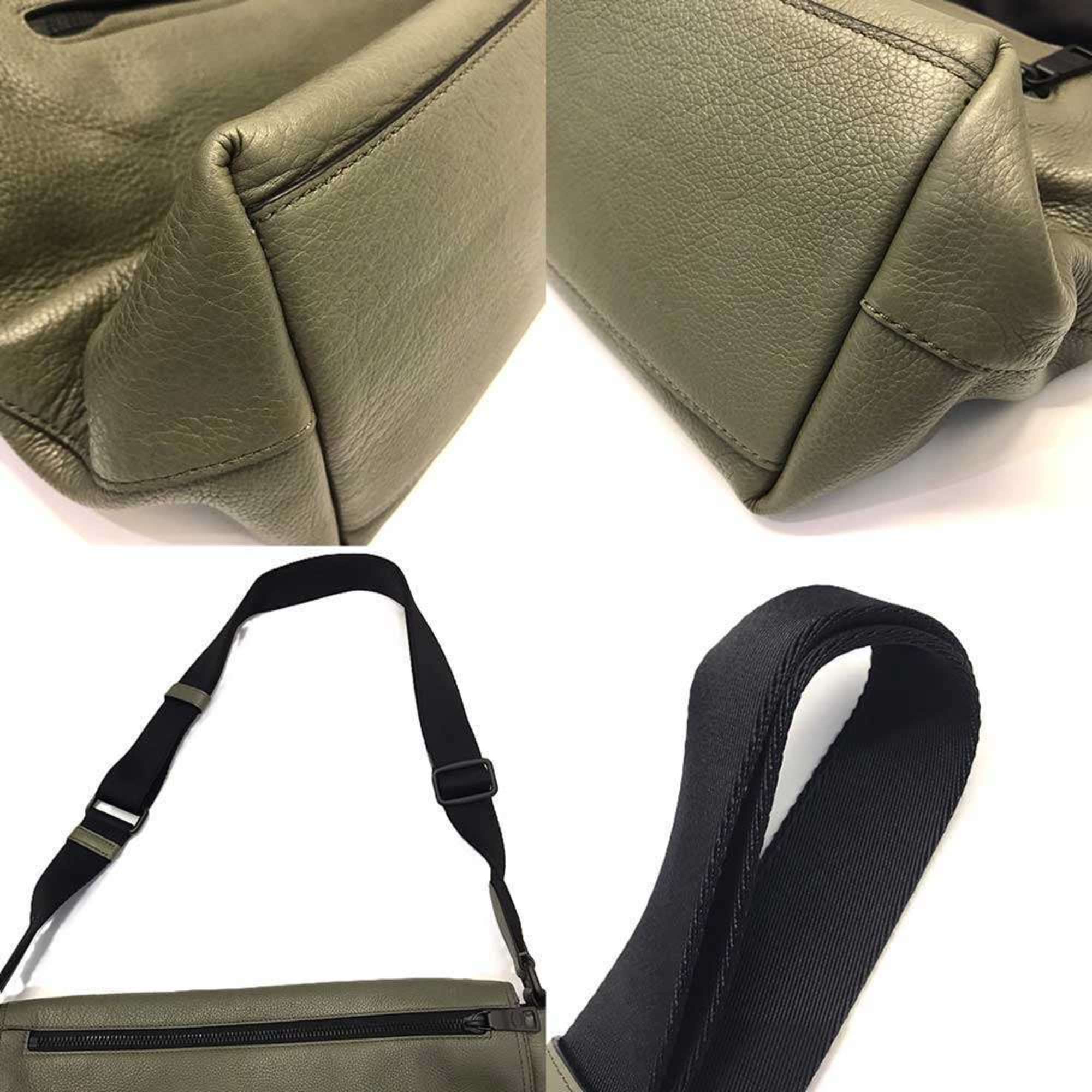 Coach Green Khaki Leather Shoulder Bag (Pre-Owned)