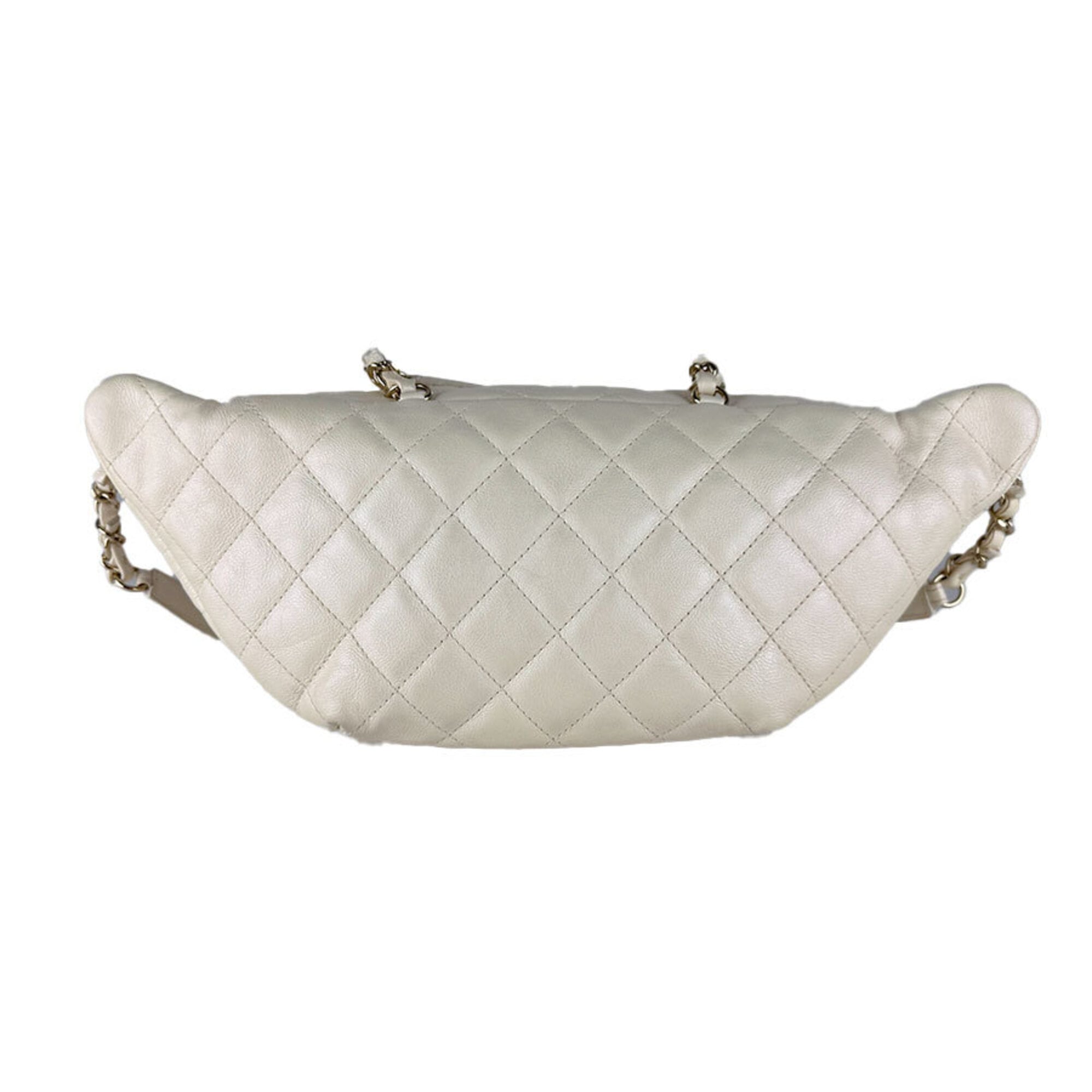 Chanel Ivory Leather Fanny Pack Shoulder Bag (Pre-Owned)