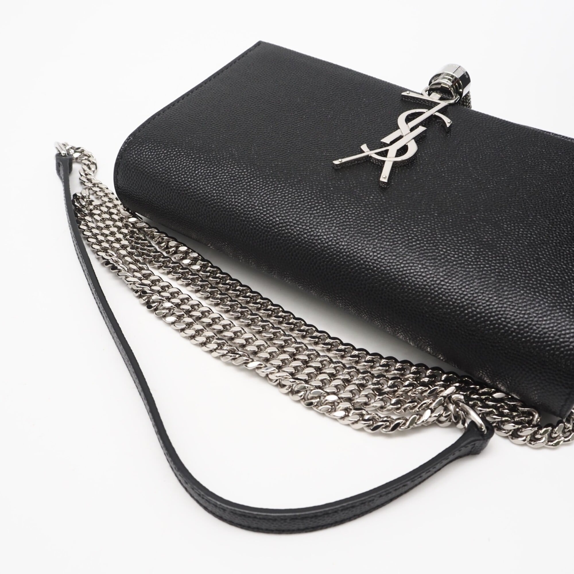 Yves Saint Laurent Black Leather Shoulder Bag (Pre-Owned)