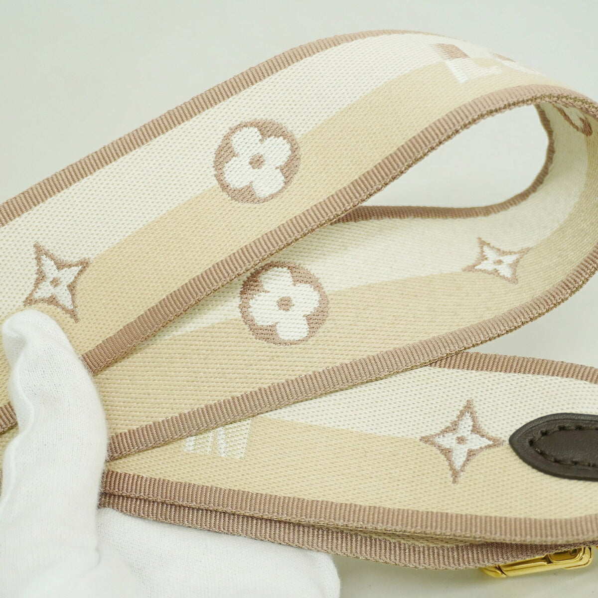 Louis Vuitton Ebene Handbag (Pre-Owned)