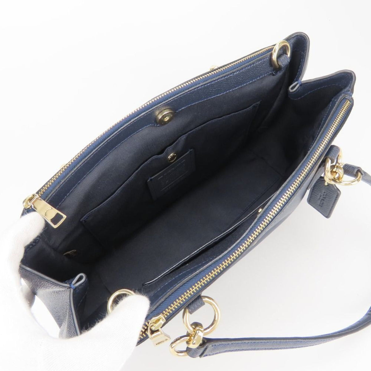 Coach Navy Leather Handbag (Pre-Owned)