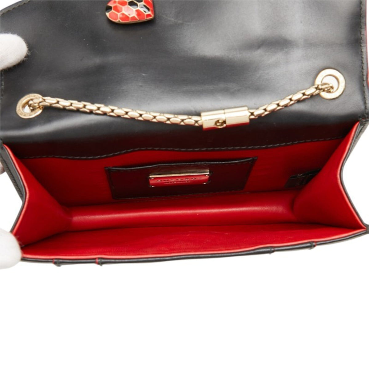 Bvlgari Black Red Color Leather Shoulder Bag (Pre-Owned)