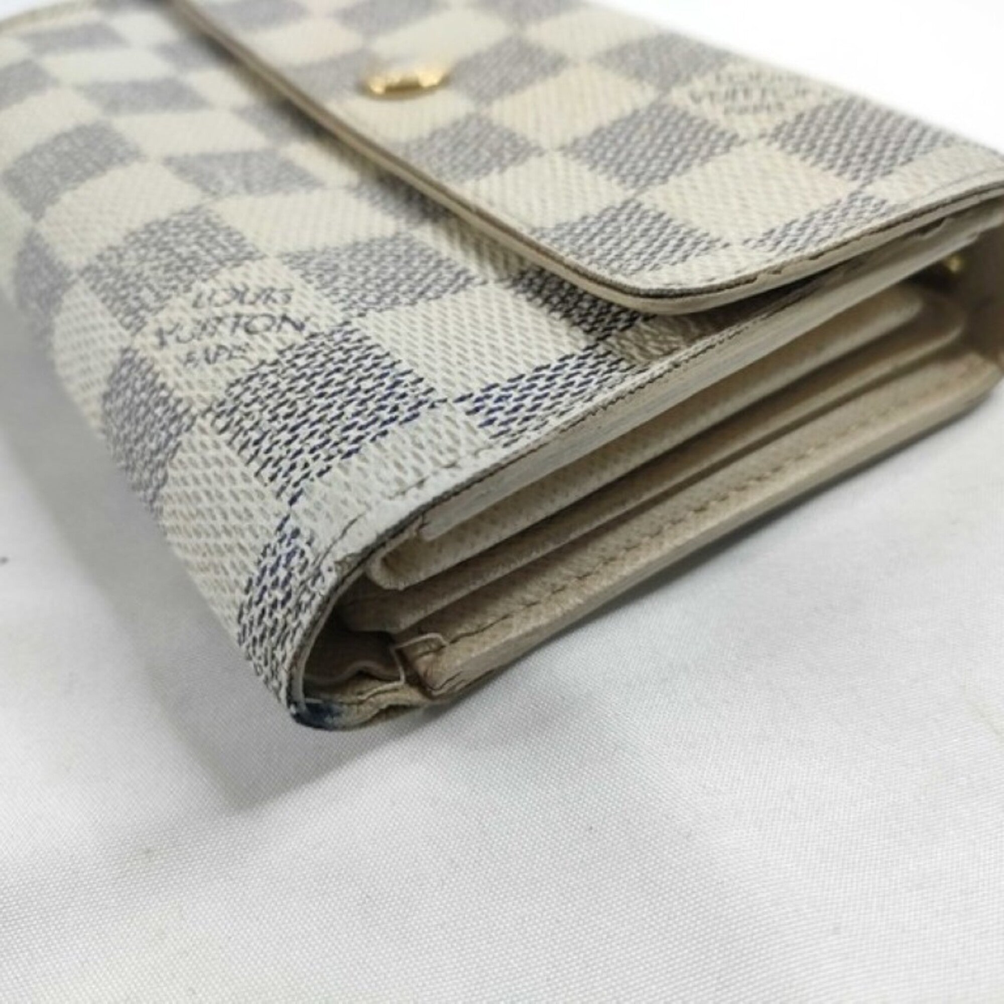 Louis Vuitton Damier Azur Damier Azur Wallet (Tri-Fold) (Pre-Owned)