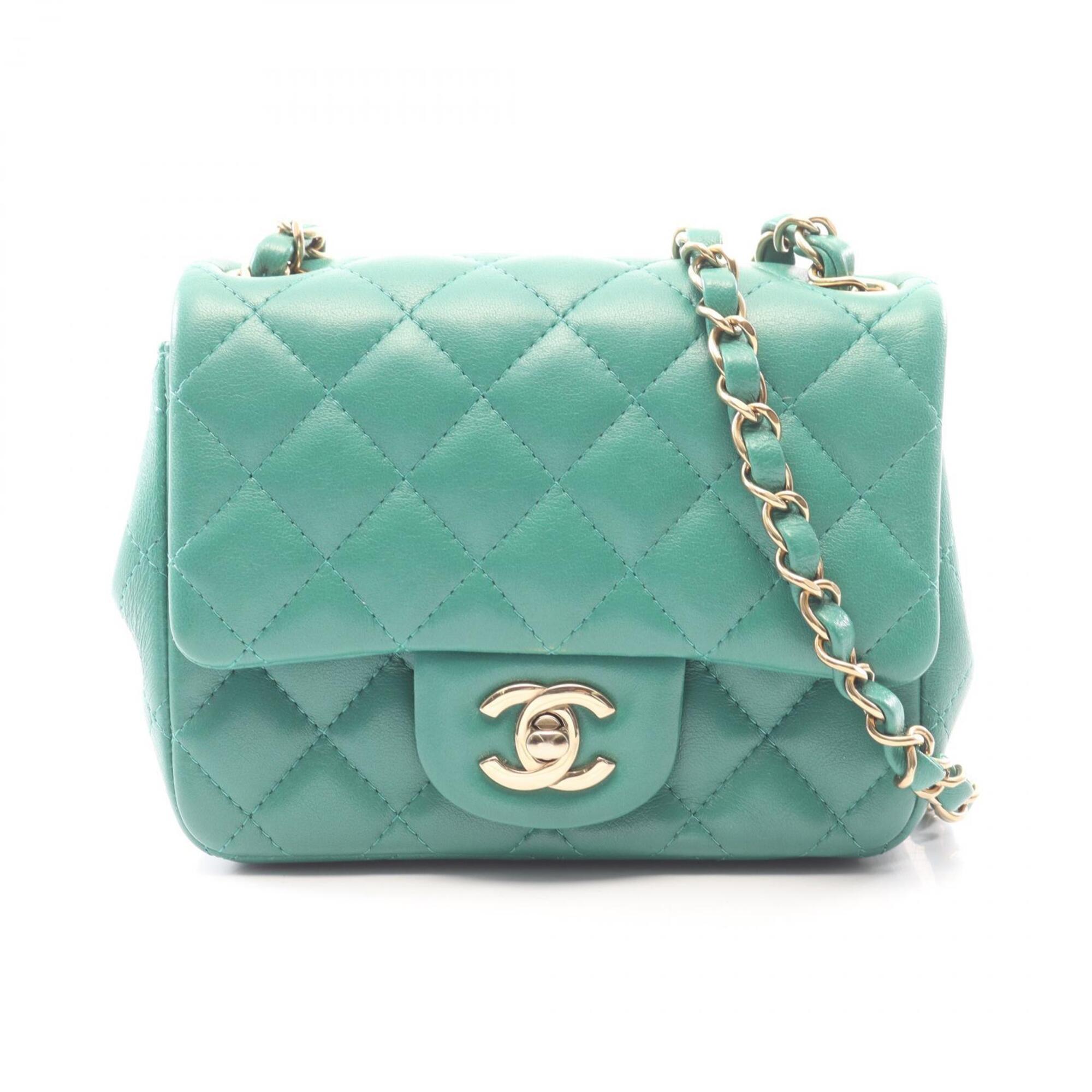Chanel Green Leather Handbag Shoulder Bag (Pre-Owned)