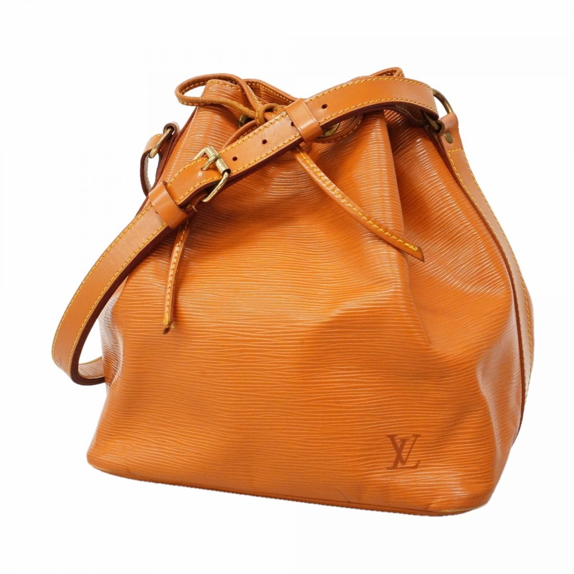 Louis Vuitton Gold Cipango Shoulder Bag (Pre-Owned)
