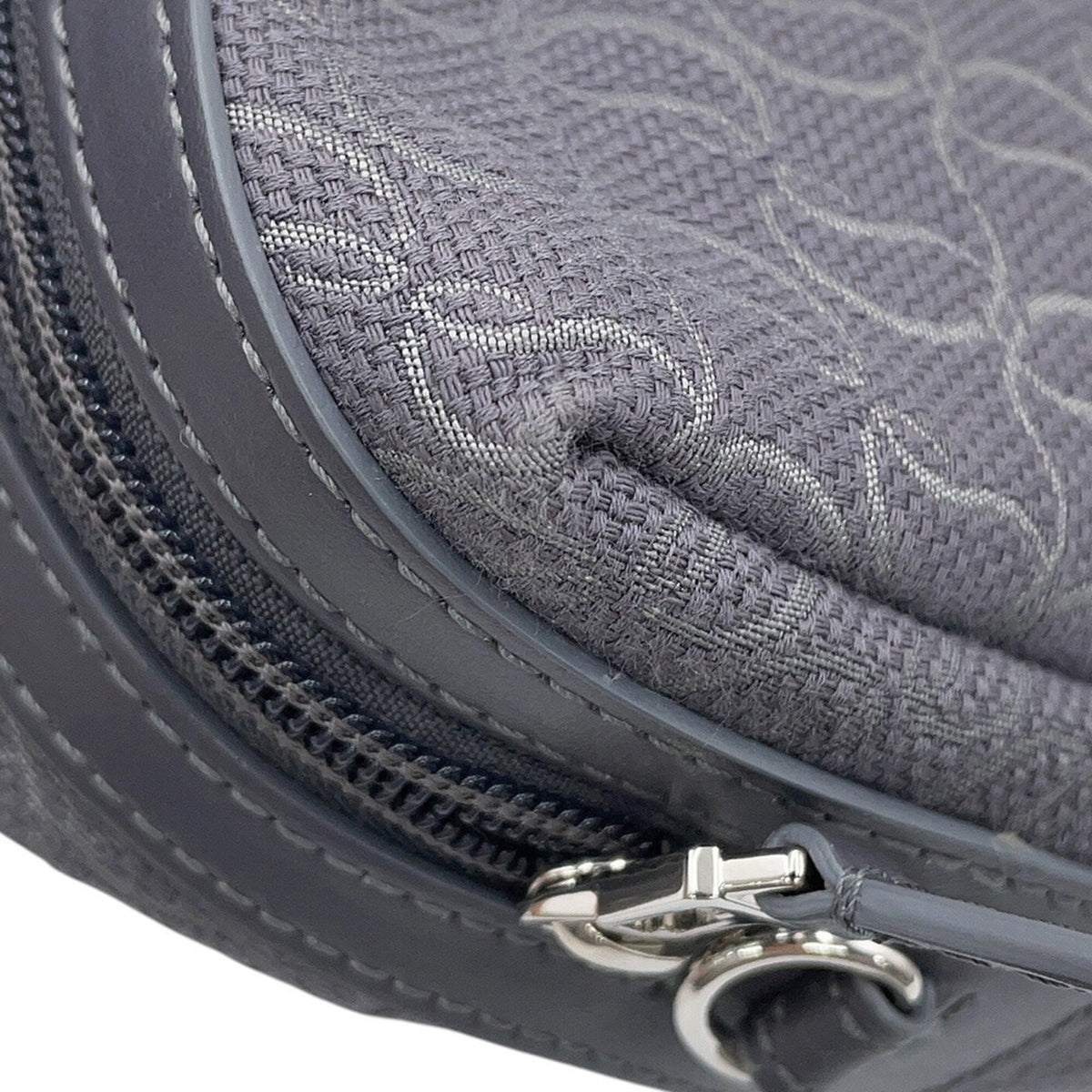 Christian Louboutin Gray Canvas Leather Shoulder Bag (Pre-Owned)