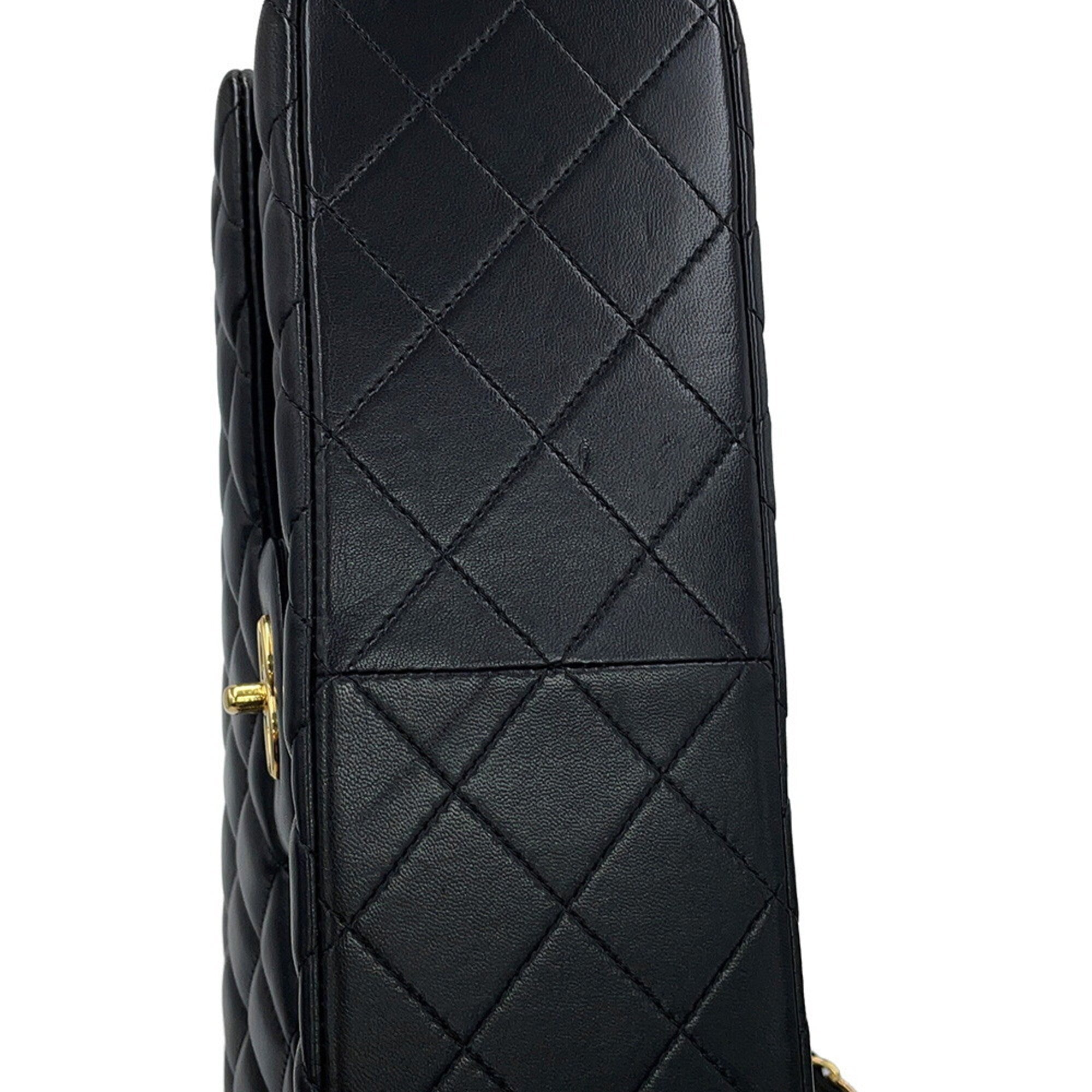 Chanel Matelasse Black Leather Handbag Shoulder Bag (Pre-Owned)