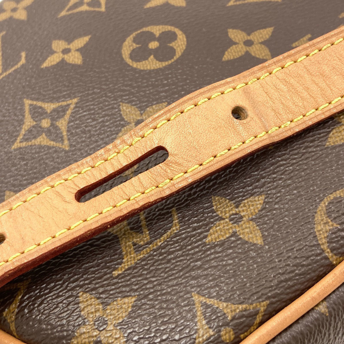 Louis Vuitton Monogram Monogram Monogram Shoulder Bag (Pre-Owned)