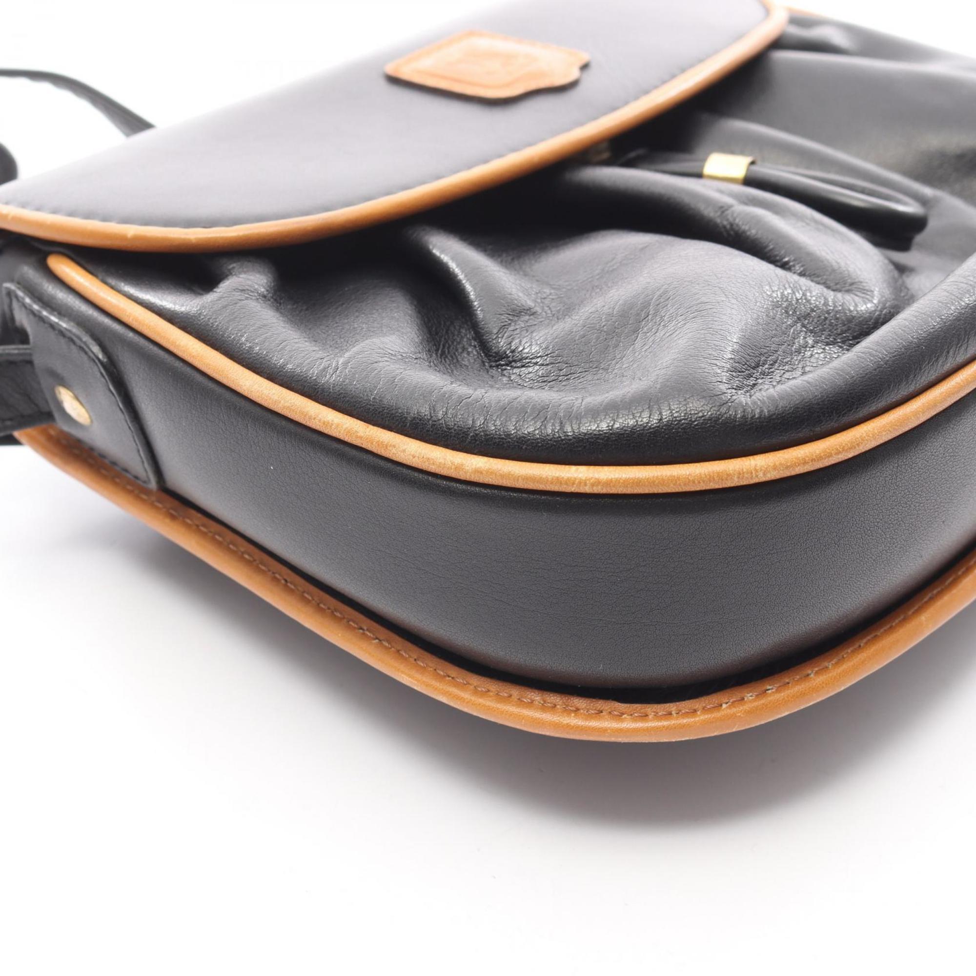 Celine Black Leather Shoulder Bag (Pre-Owned)
