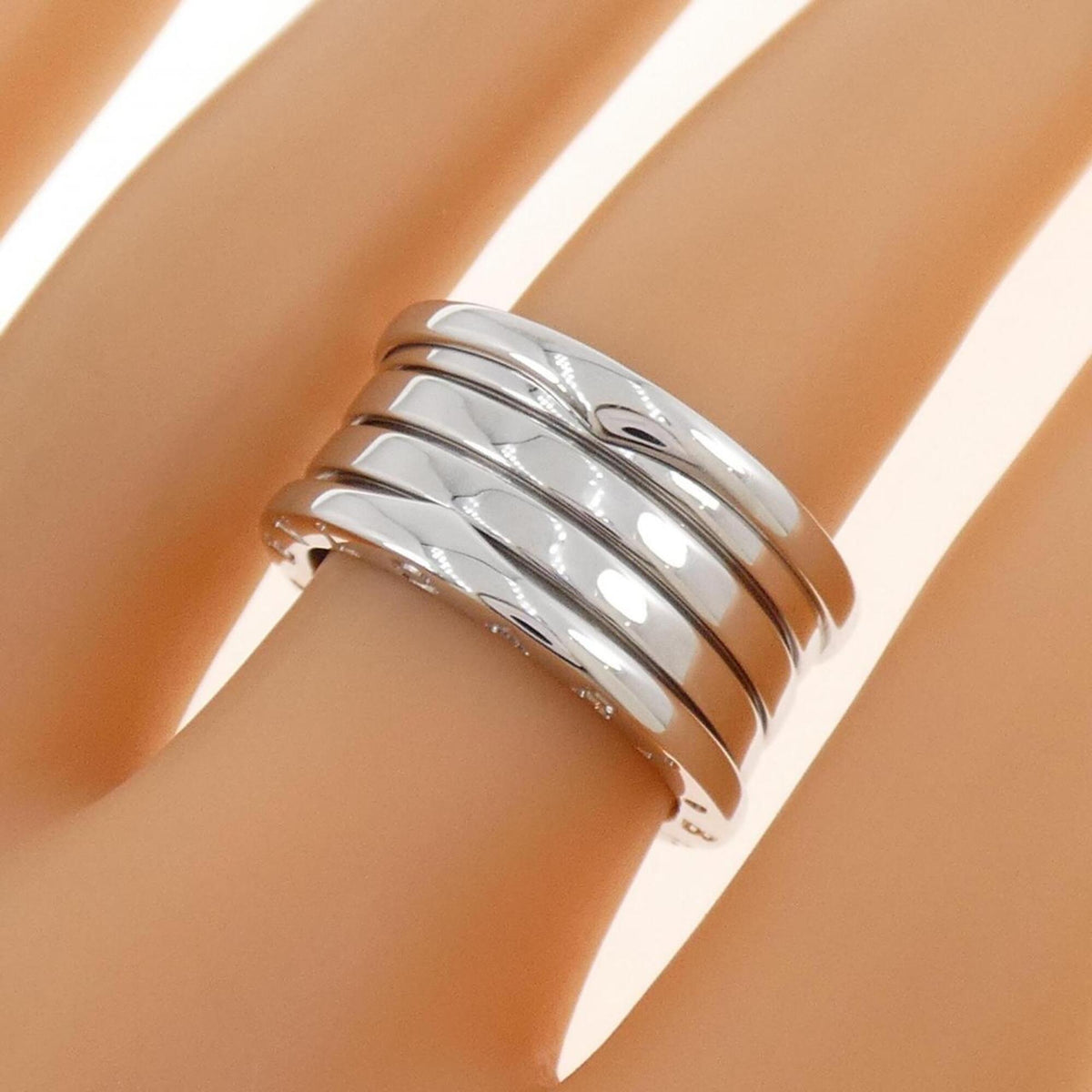 Bvlgari White Gold (18K) Band Ring (Pre-Owned)