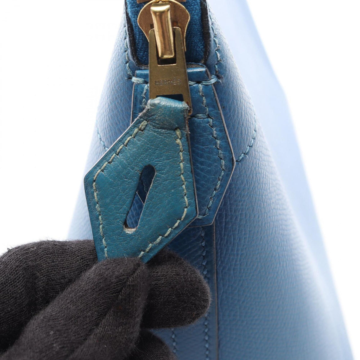Hermes Blue Courchevel Leather Handbag (Pre-Owned)