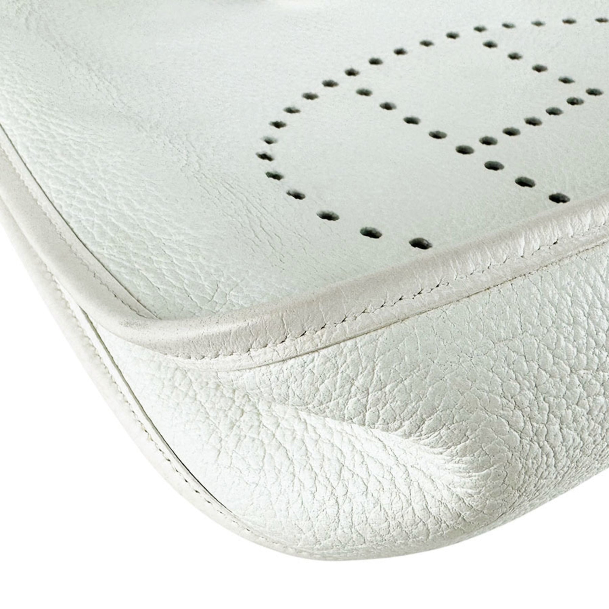Hermes White Taurillon Clemence Leather Shoulder Bag (Pre-Owned)