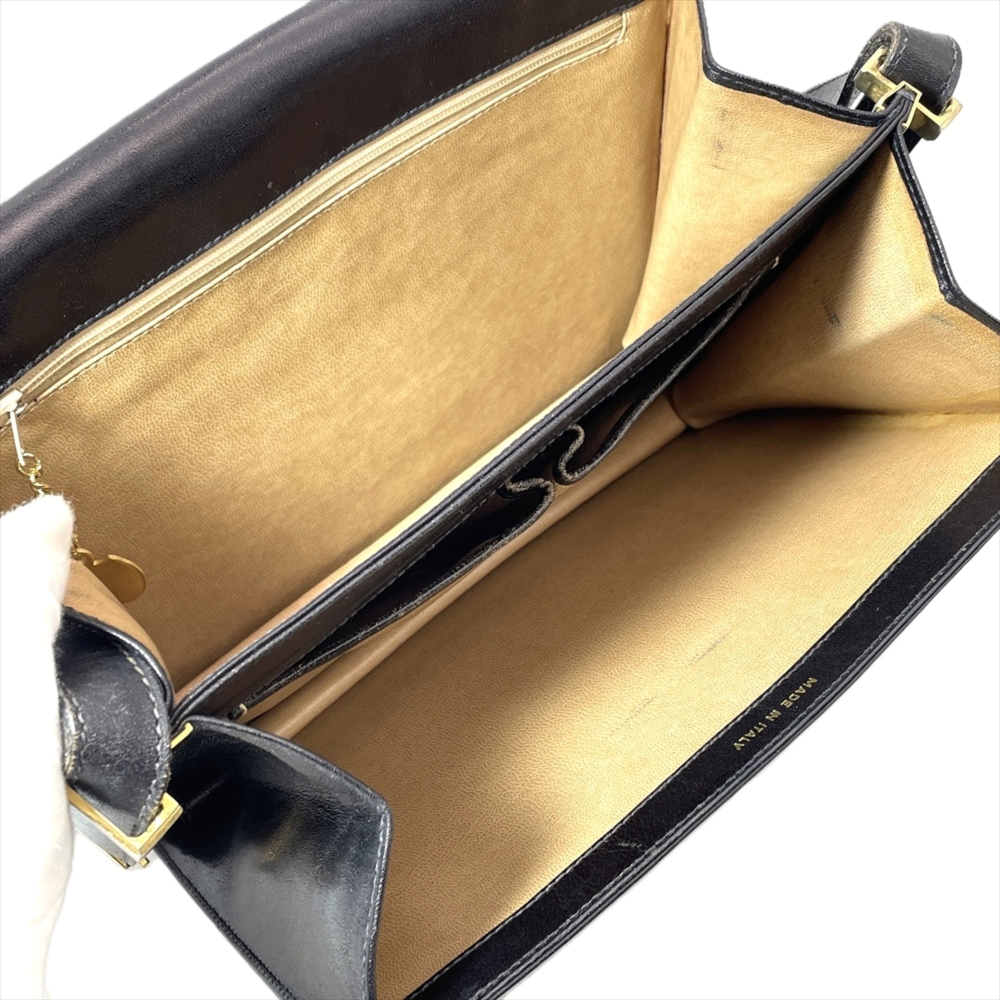 Celine Black Leather Shoulder Bag (Pre-Owned)