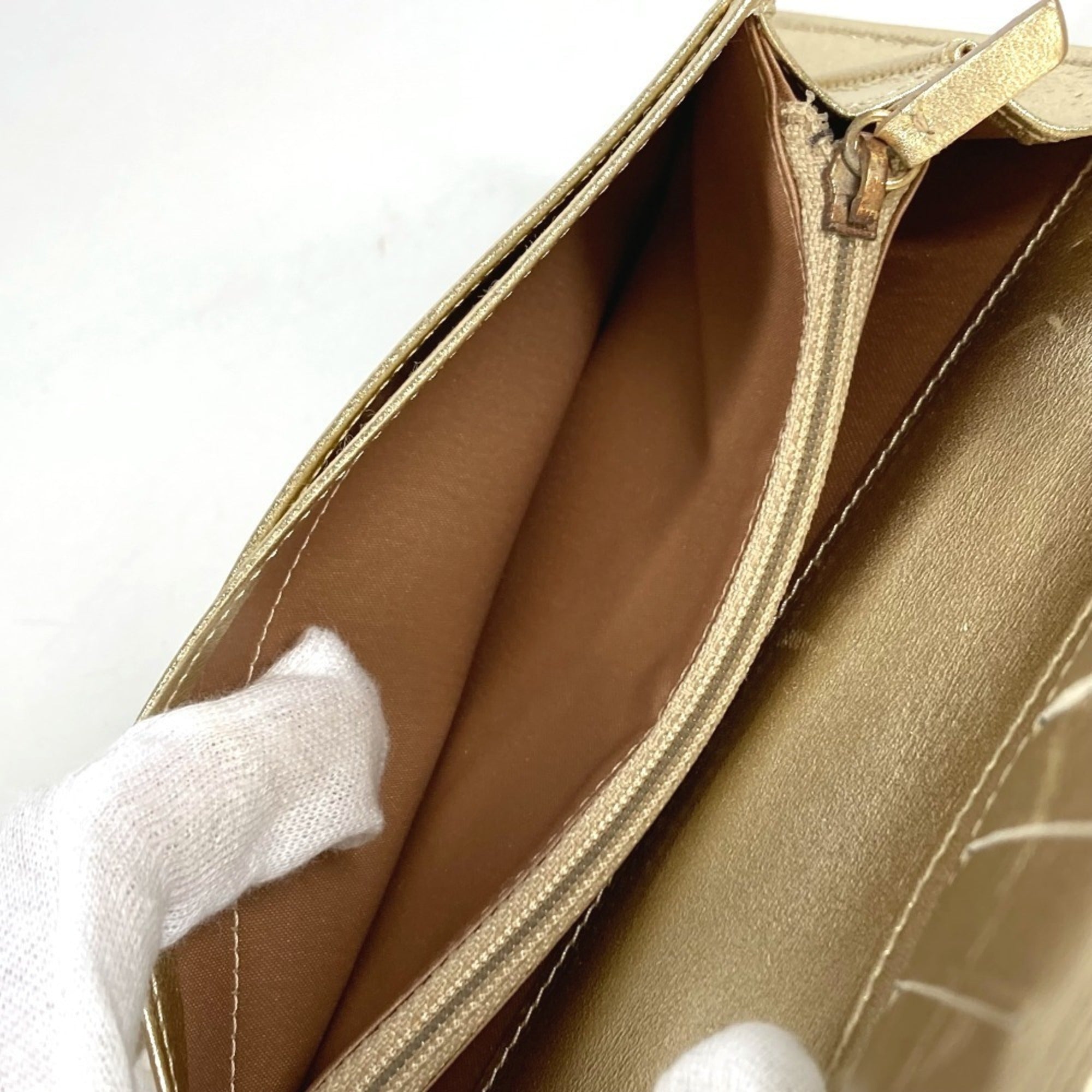 Chanel Gold Leather Long Wallet (Bi-Fold) (Pre-Owned)
