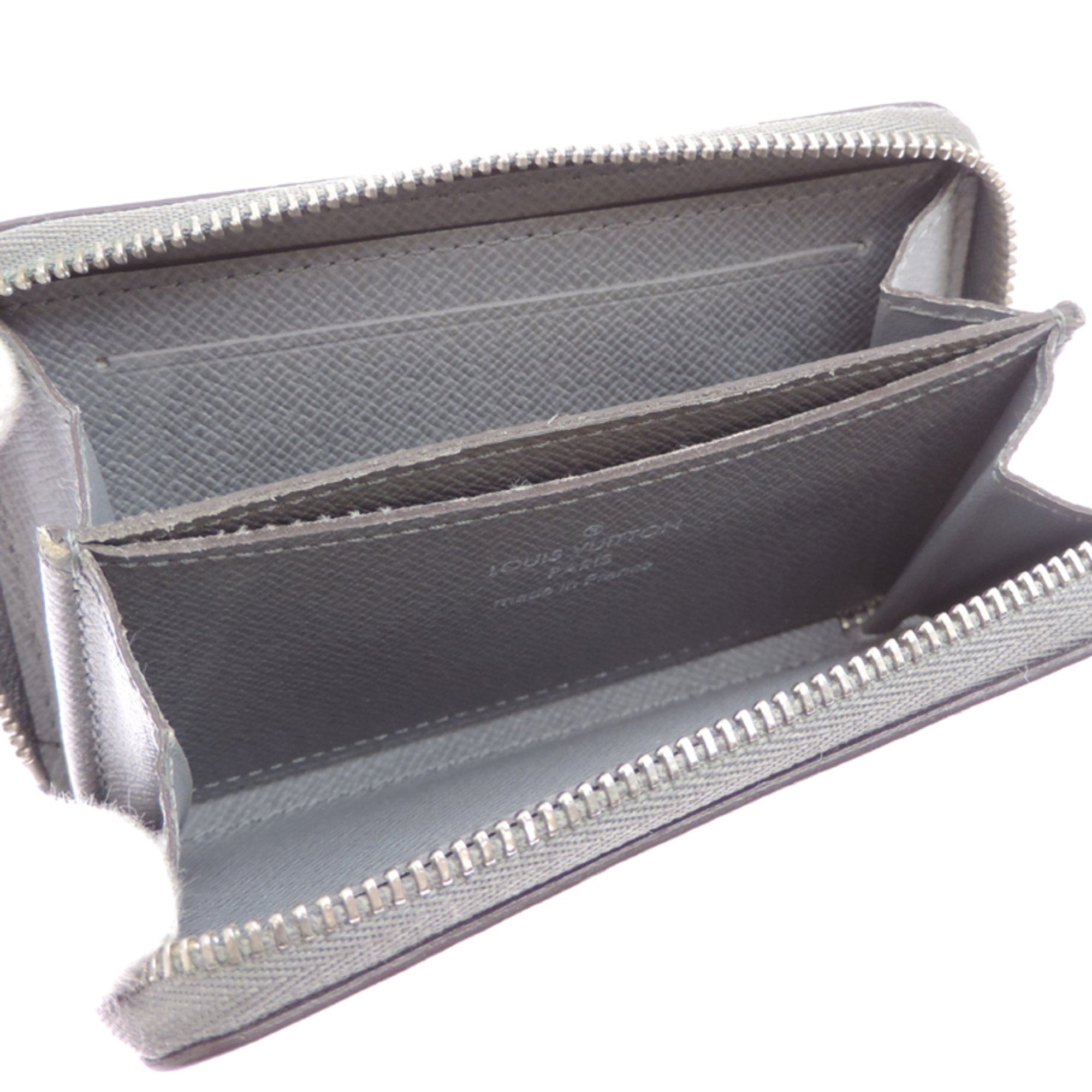 Louis Vuitton Gray Taiga Leather Coin Purse/Coin Case (Pre-Owned)