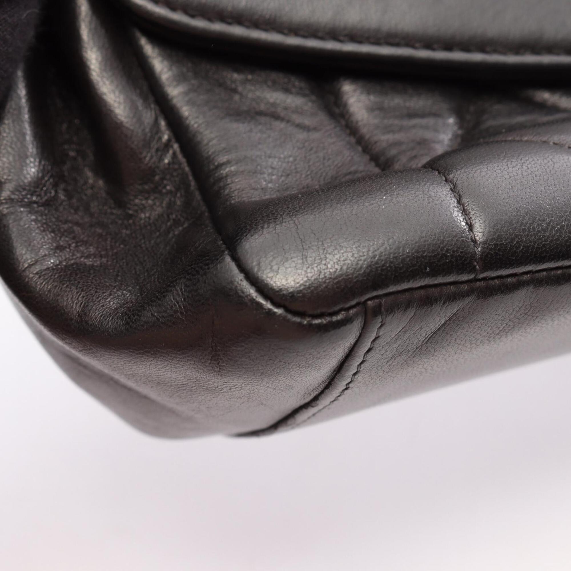 Chanel Matelasse Black Leather Handbag Shoulder Bag (Pre-Owned)