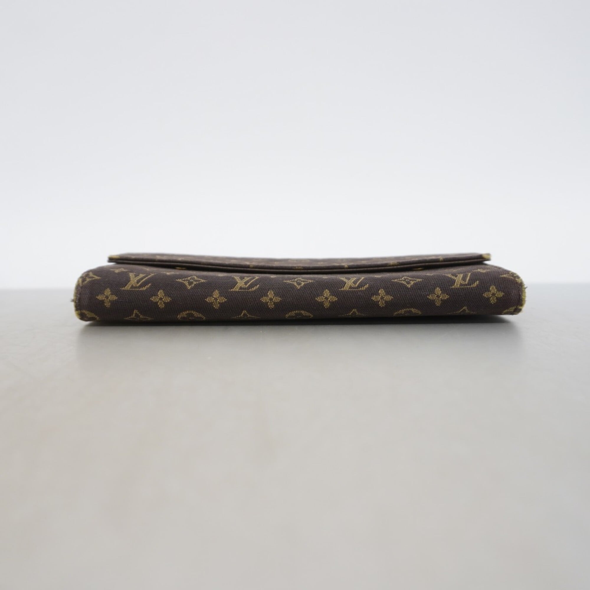 Louis Vuitton Ebene Long Wallet (Bi-Fold) (Pre-Owned)