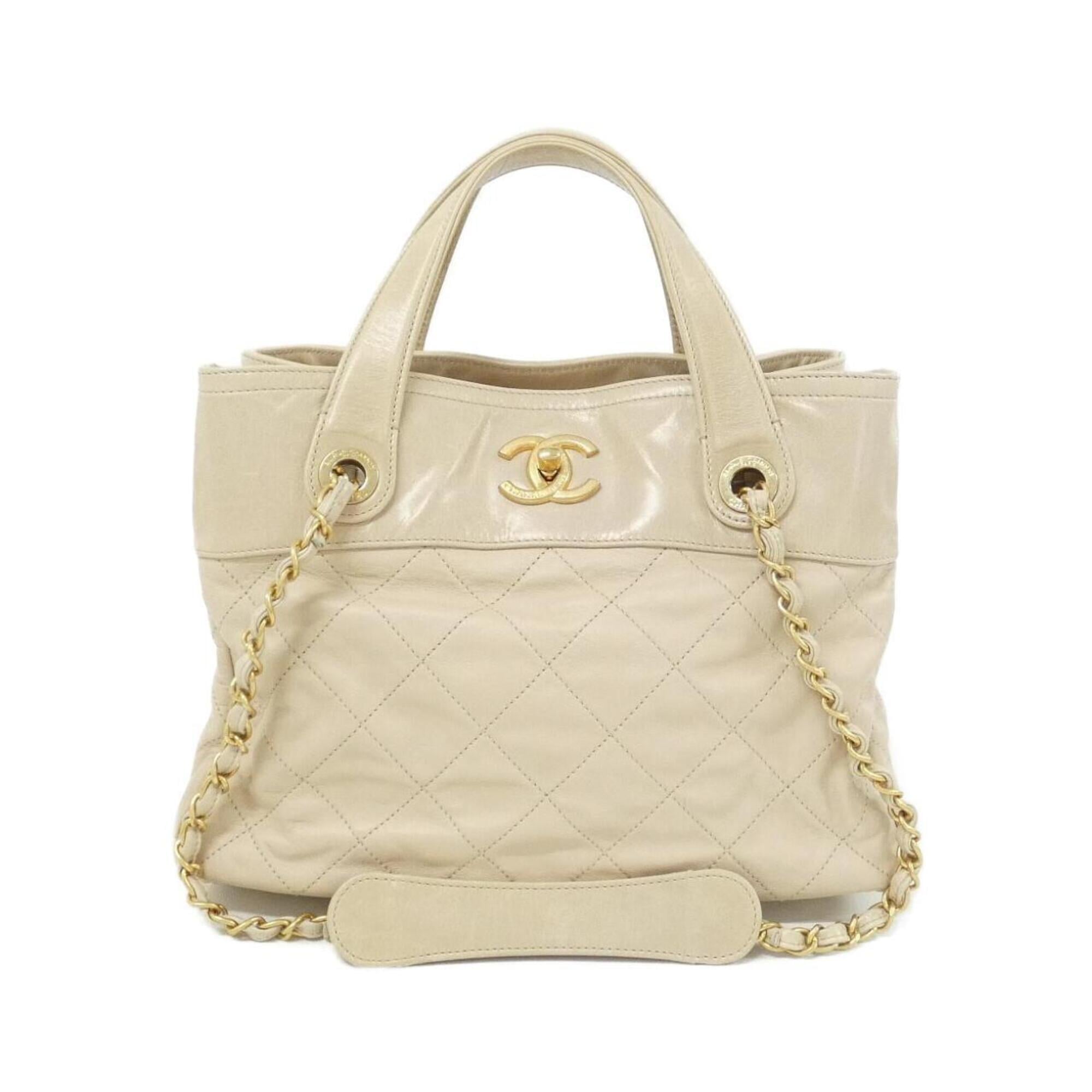 Chanel Beige Leather Handbag (Pre-Owned)