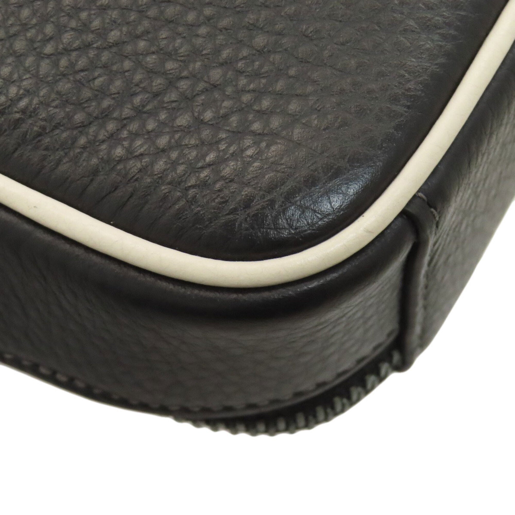 Coach Black Leather Shoulder Bag (Pre-Owned)