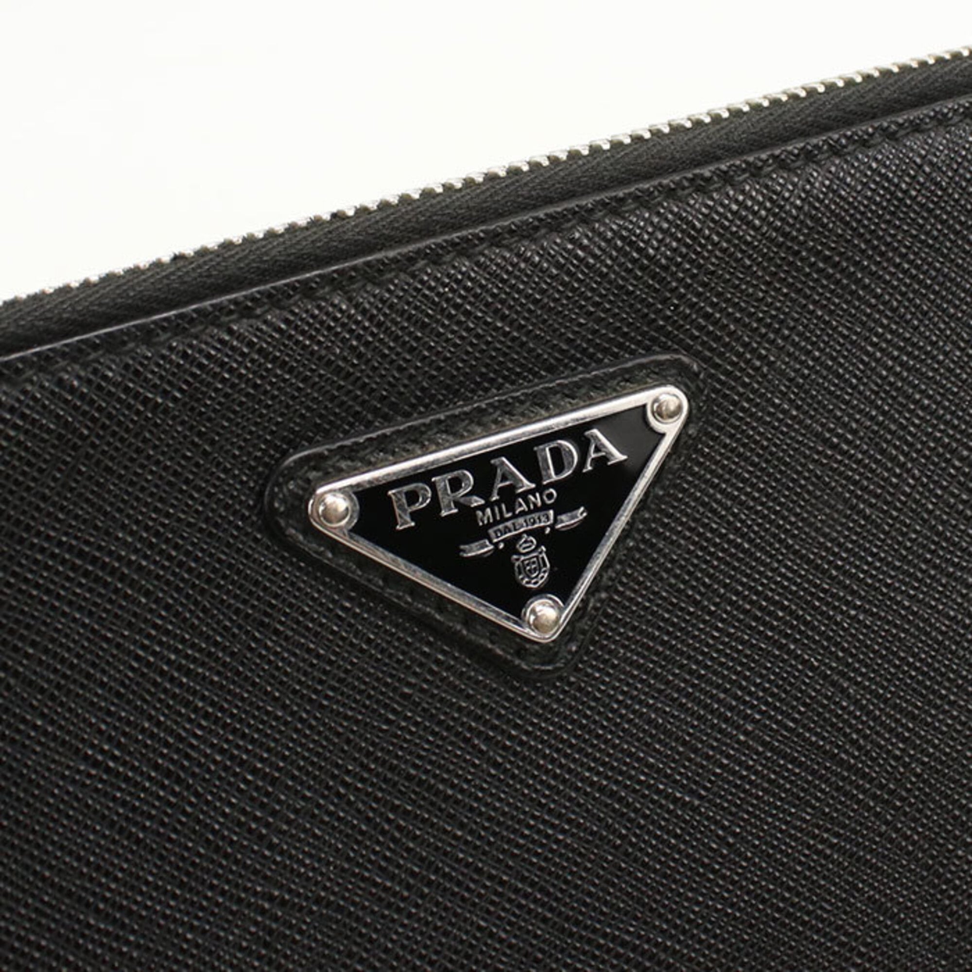 Prada Black Leather Clutch Bag (Pre-Owned)