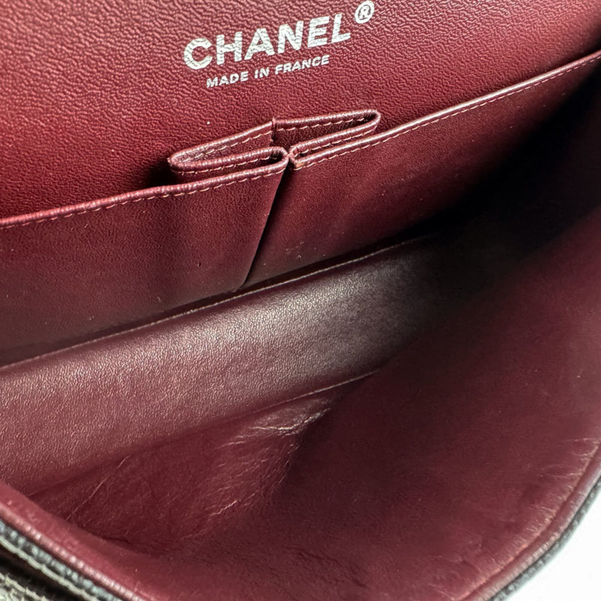 Chanel Black Grained Calfskin Shoulder Bag (Pre-Owned)