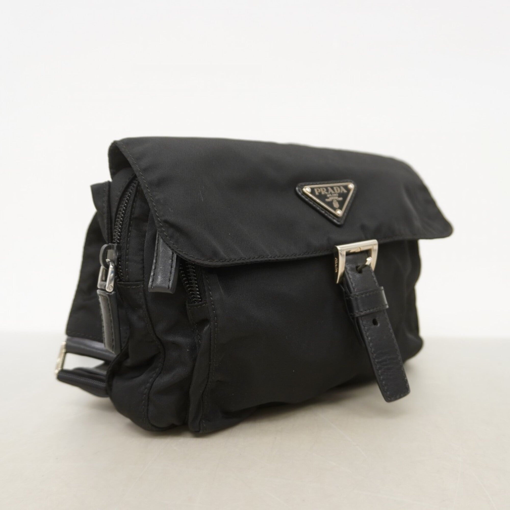Prada Black Nylon Shoulder Bag (Pre-Owned)