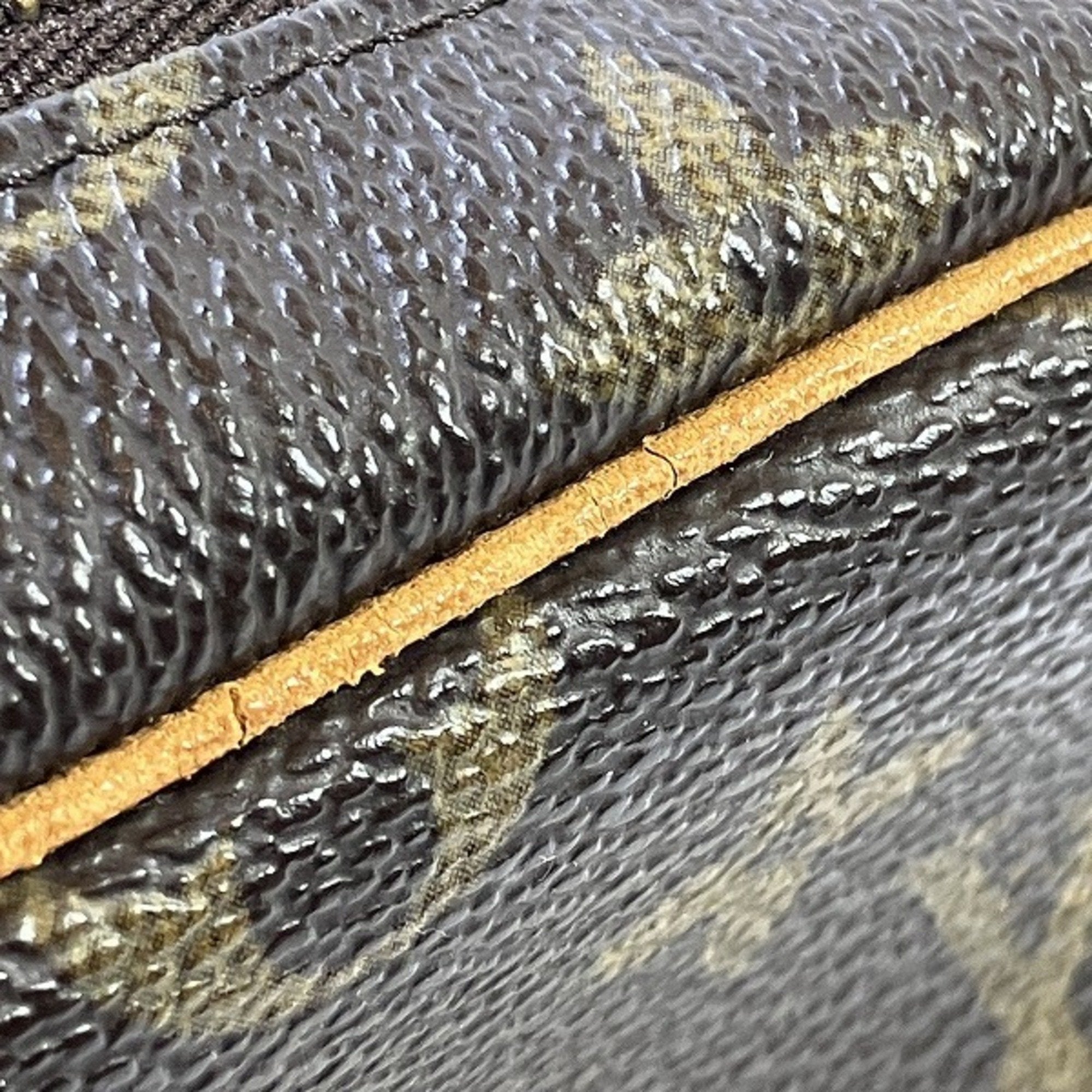 Louis Vuitton Brown Pouch (Pre-Owned)