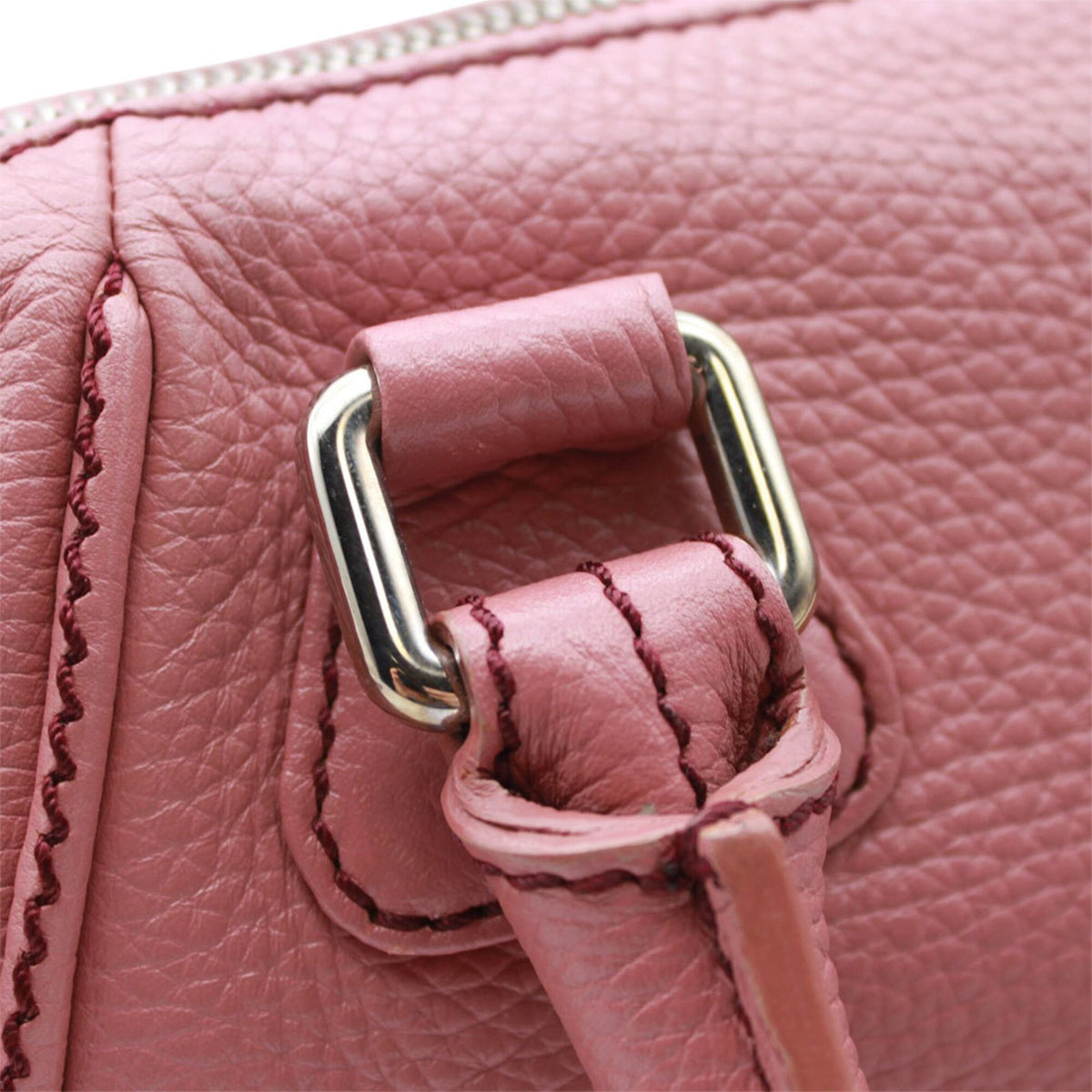 Chanel Pink Leather Handbag (Pre-Owned)