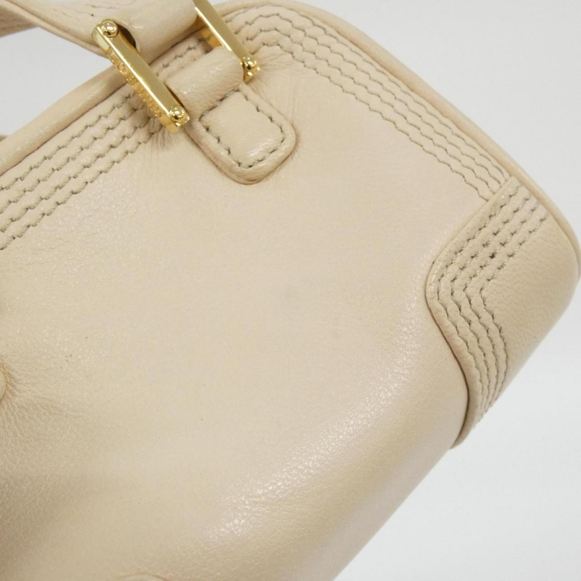 Loewe Ivory Leather Handbag (Pre-Owned)