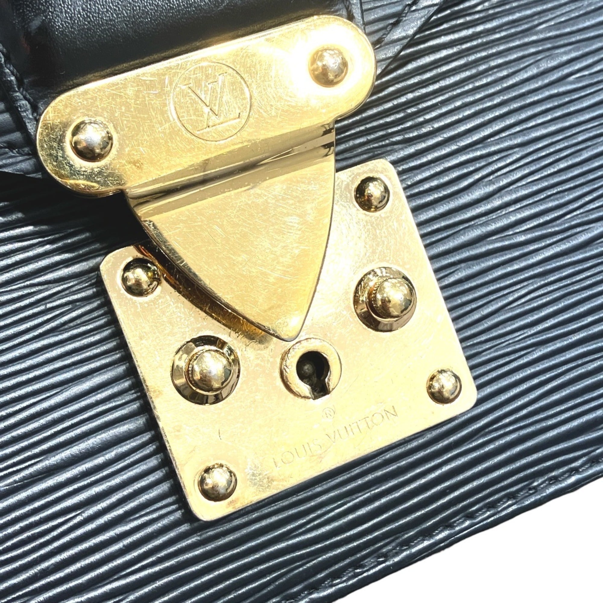 Louis Vuitton Epi Black Epi Leather Clutch Bag (Pre-Owned)