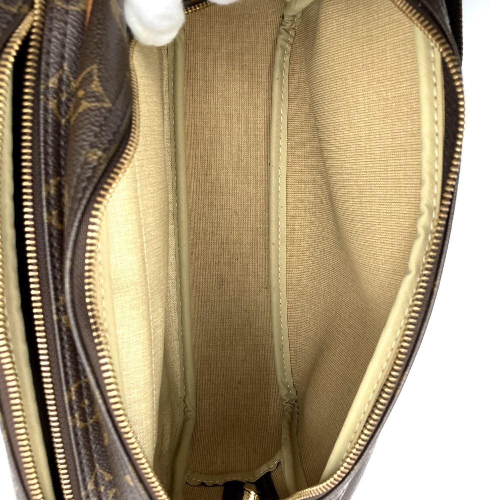 Louis Vuitton Brown Monogram Monogram Shoulder Bag (Pre-Owned)