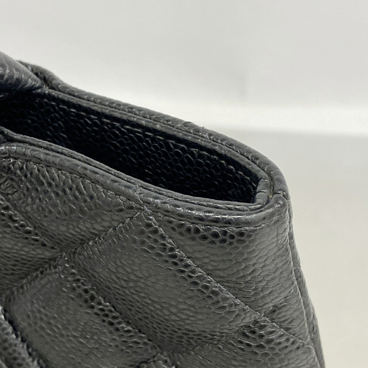 Chanel Black Grained Calfskin Tote Bag (Pre-Owned)