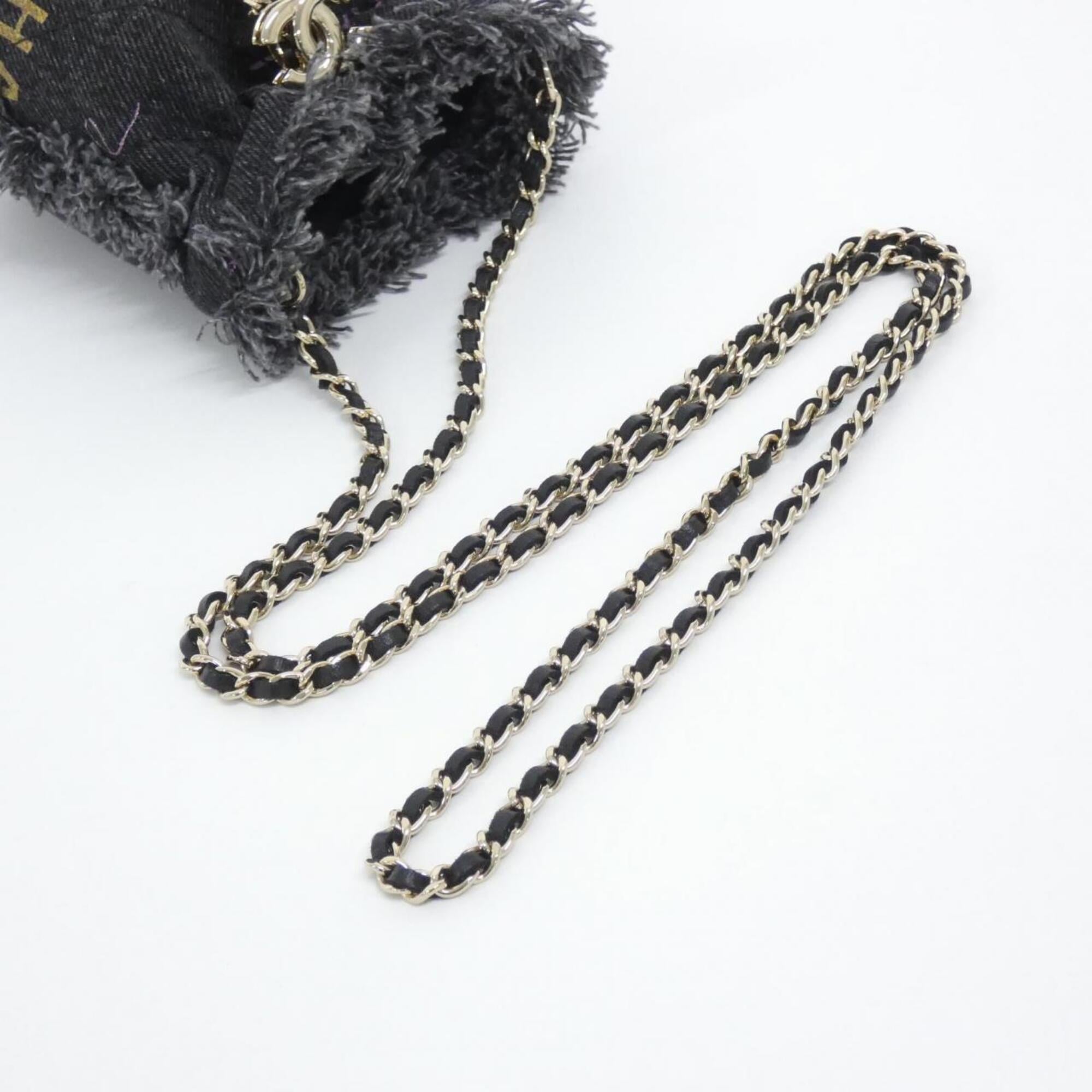Chanel Black Denim Shoulder Bag (Pre-Owned)