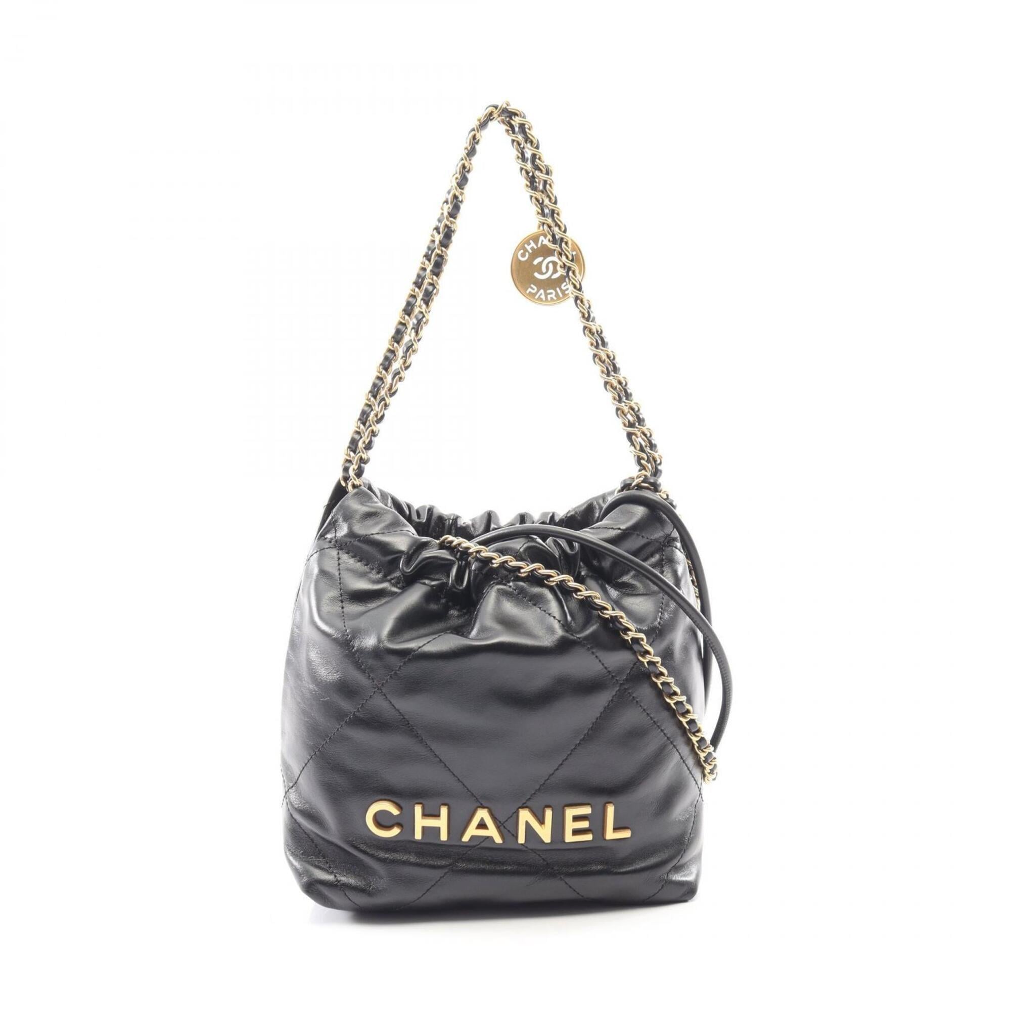 Chanel Black Leather Handbag Shoulder Bag (Pre-Owned)