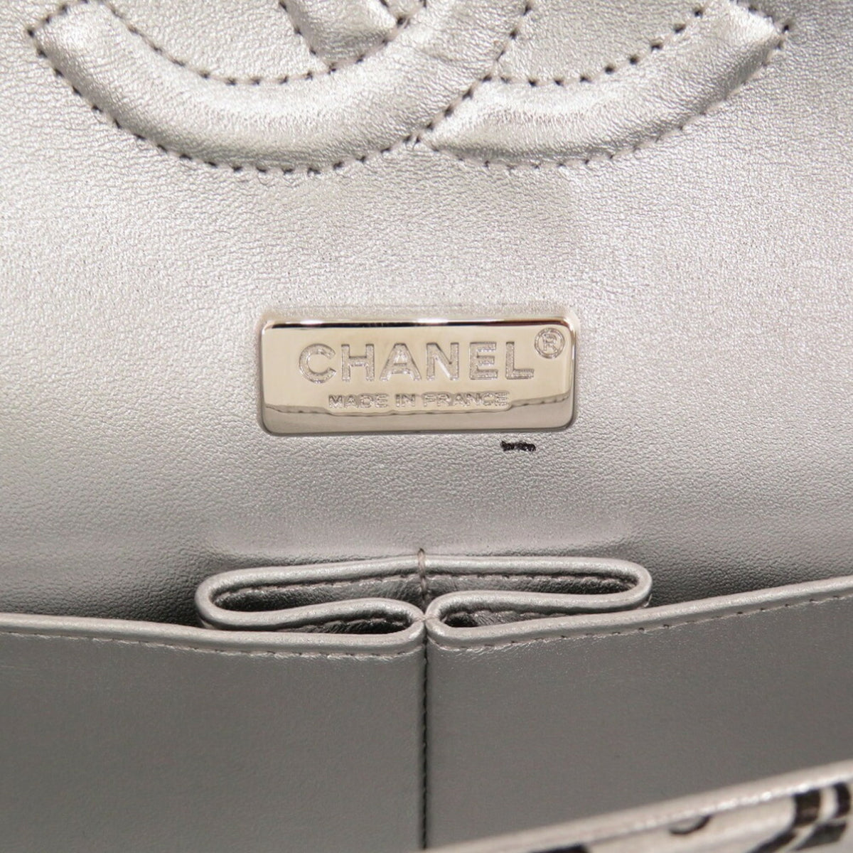 Chanel Black Silver Leather Shoulder Bag (Pre-Owned)
