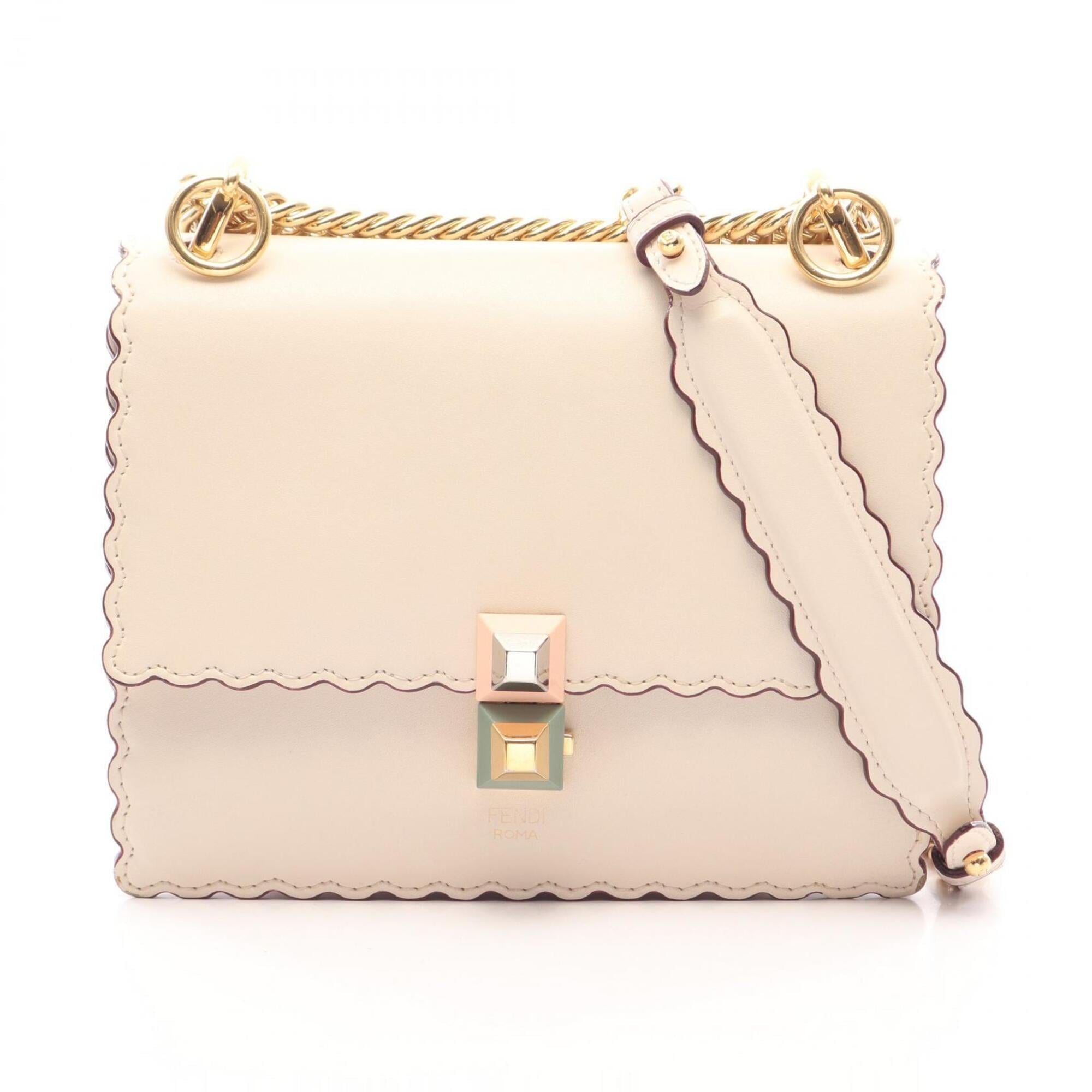 Fendi Ivory Leather Handbag Shoulder Bag (Pre-Owned)
