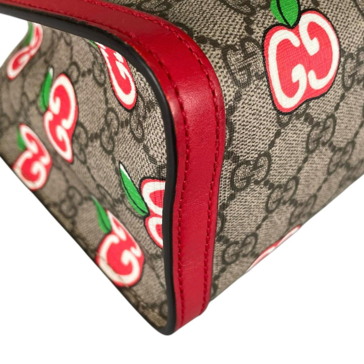 Gucci Padlock Beige Multi-Color Red Color Gg Canvas Shoulder Bag (Pre-Owned)