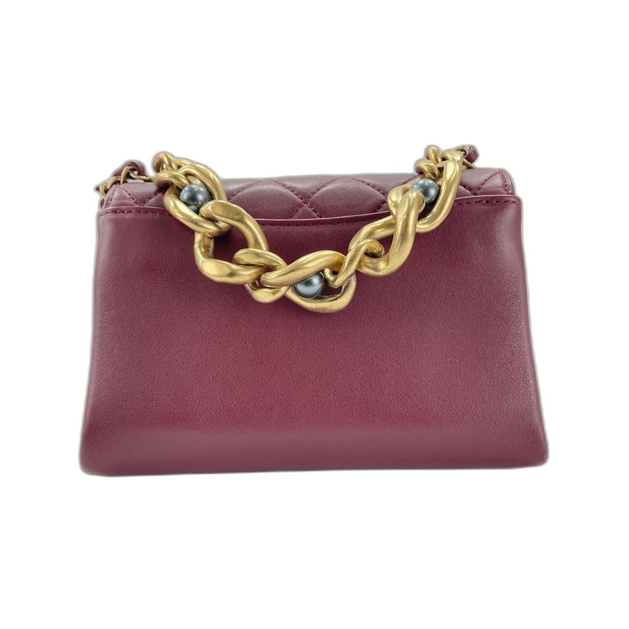 Chanel Matelasse Red Color Shoulder Bag (Pre-Owned)