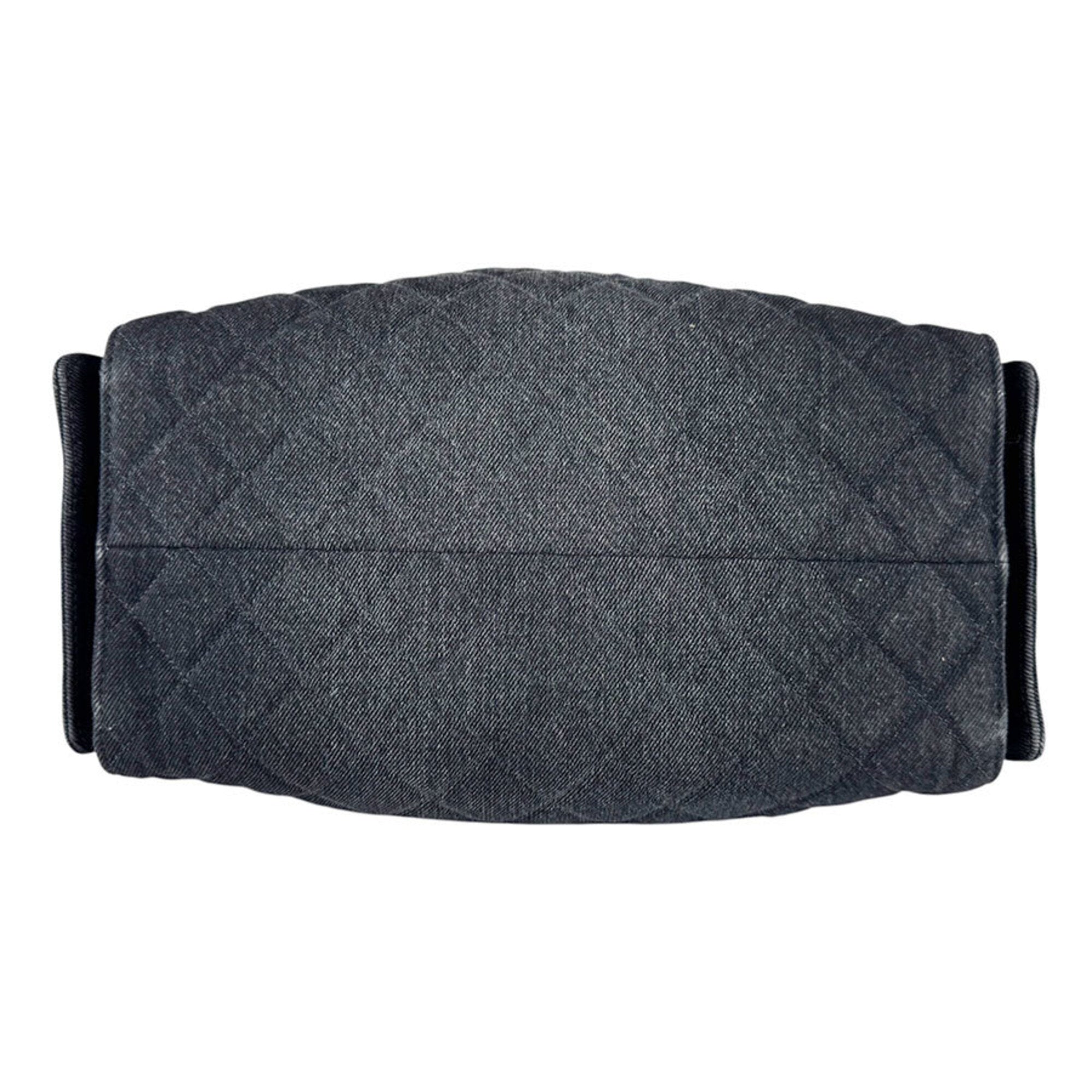 Chanel Black Denim Shoulder Bag (Pre-Owned)