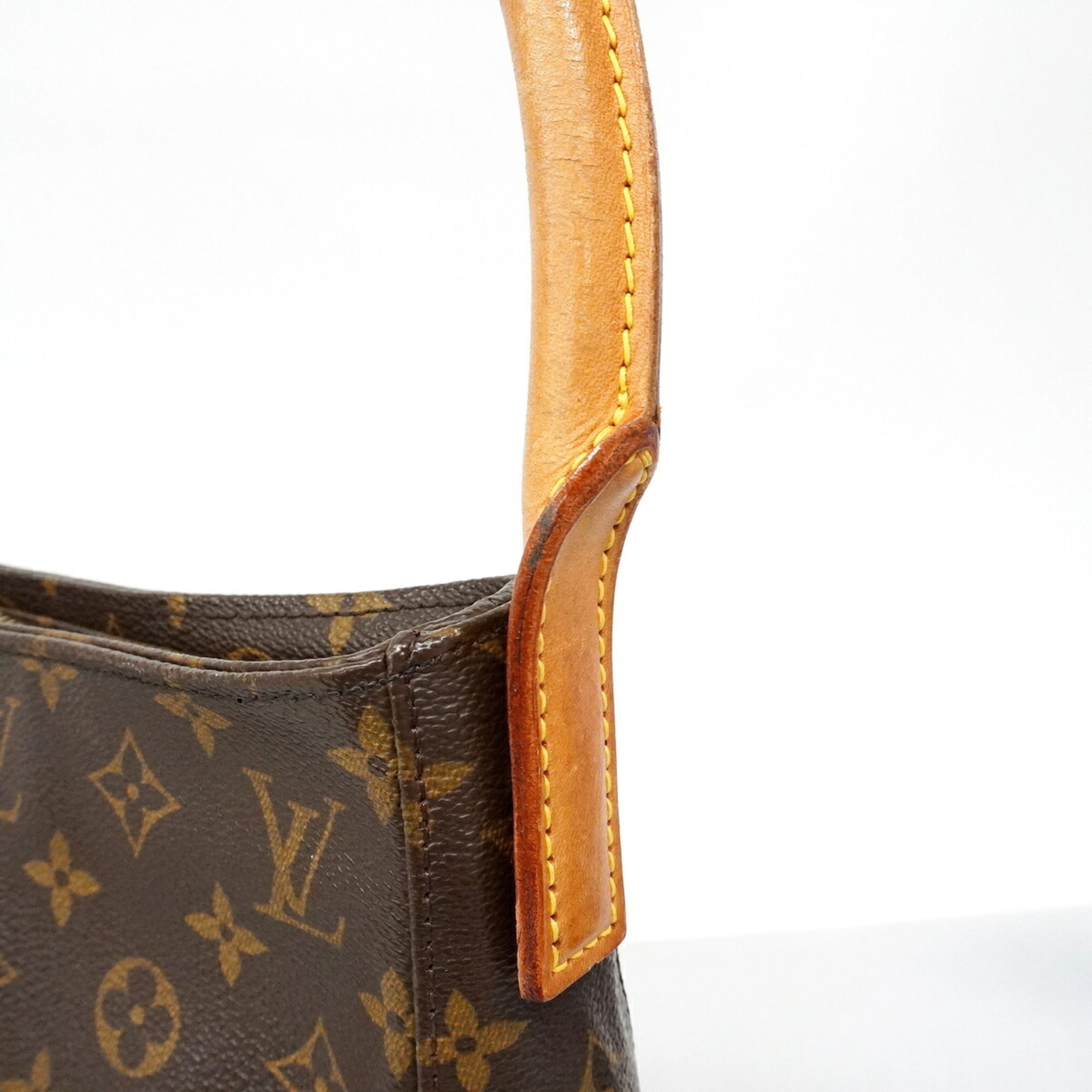 Louis Vuitton Brown Shoulder Bag (Pre-Owned)