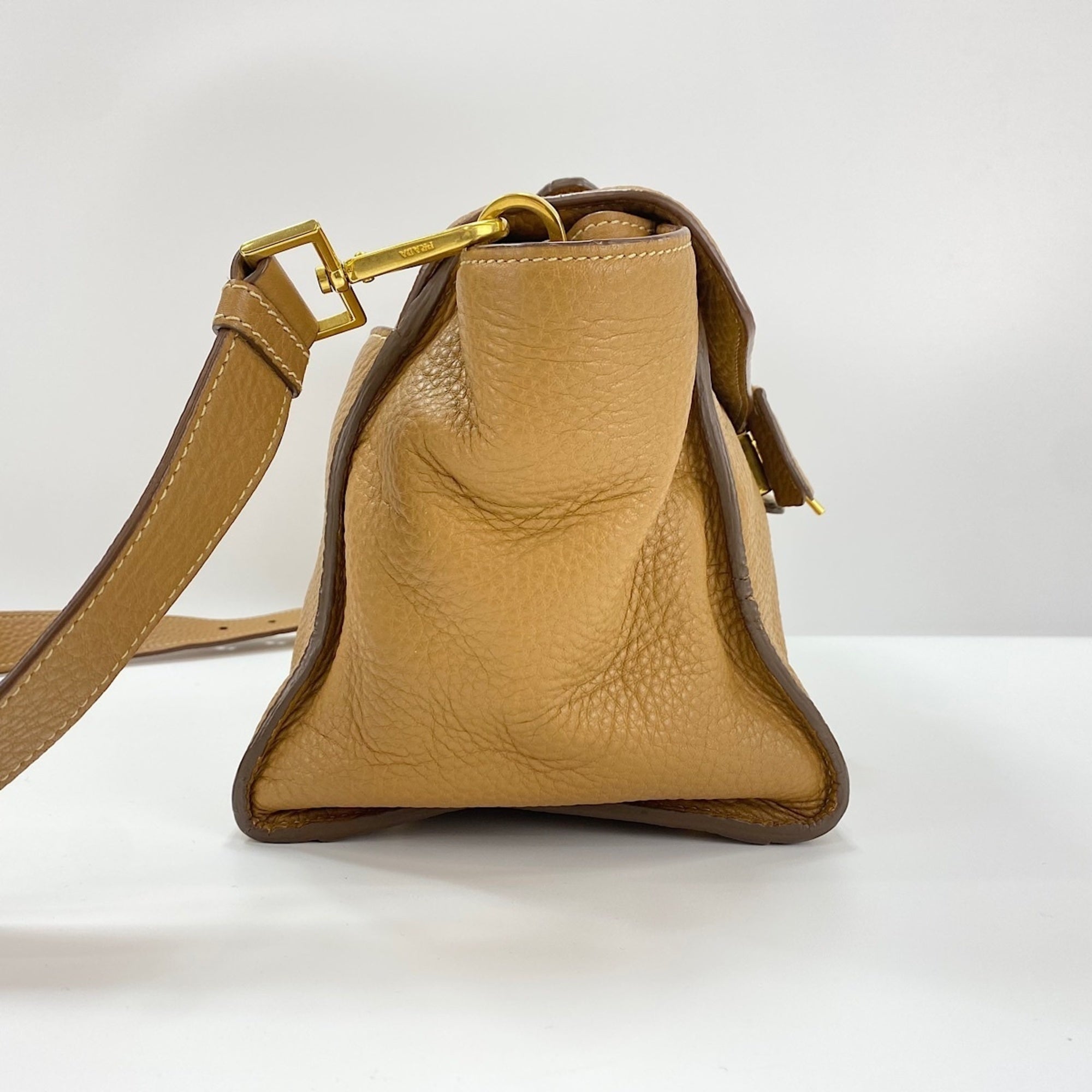 Prada Brown Leather Shoulder Bag (Pre-Owned)