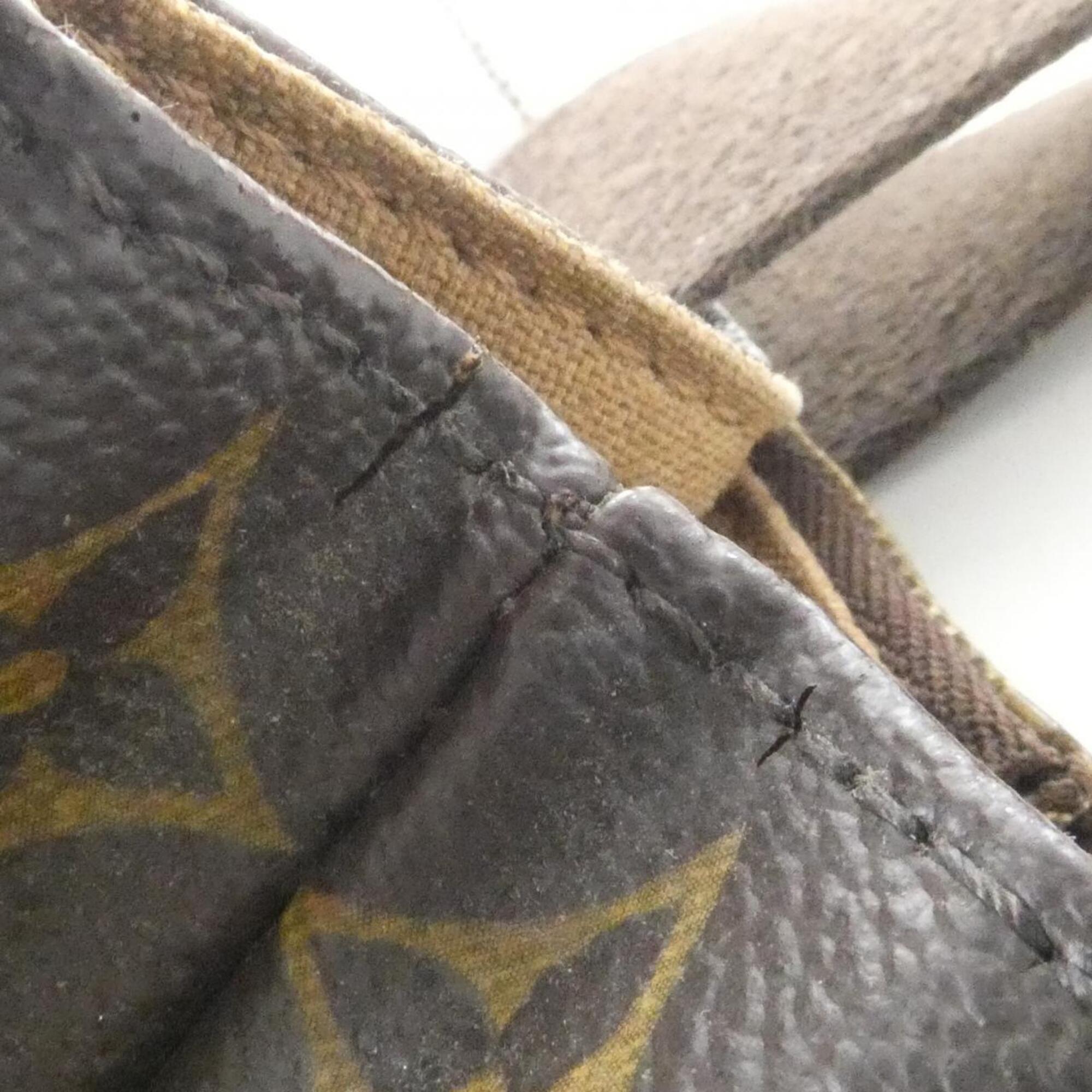 Louis Vuitton Marron Coated Canvas Handbag (Pre-Owned)