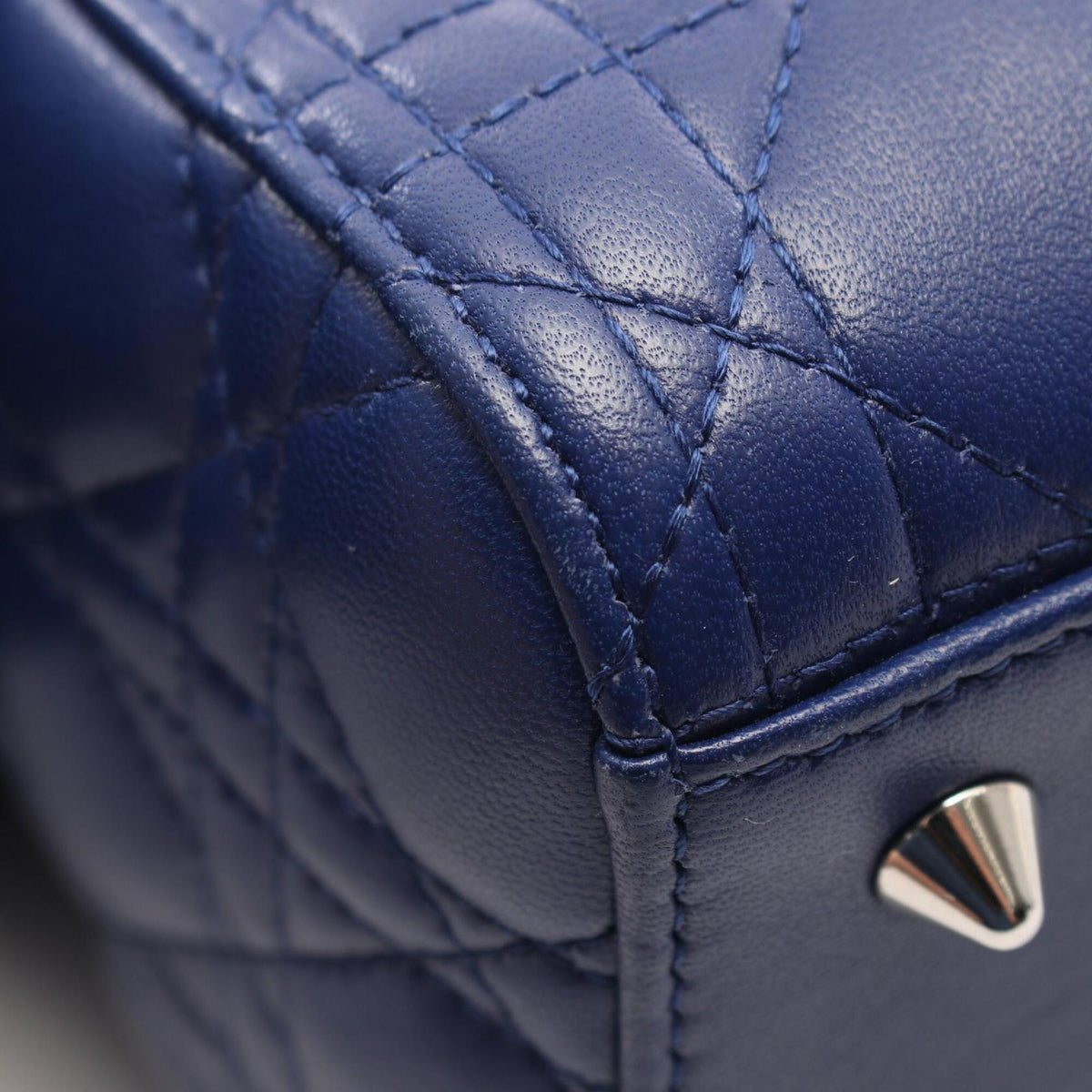 Christian Dior Blue Leather Handbag (Pre-Owned)