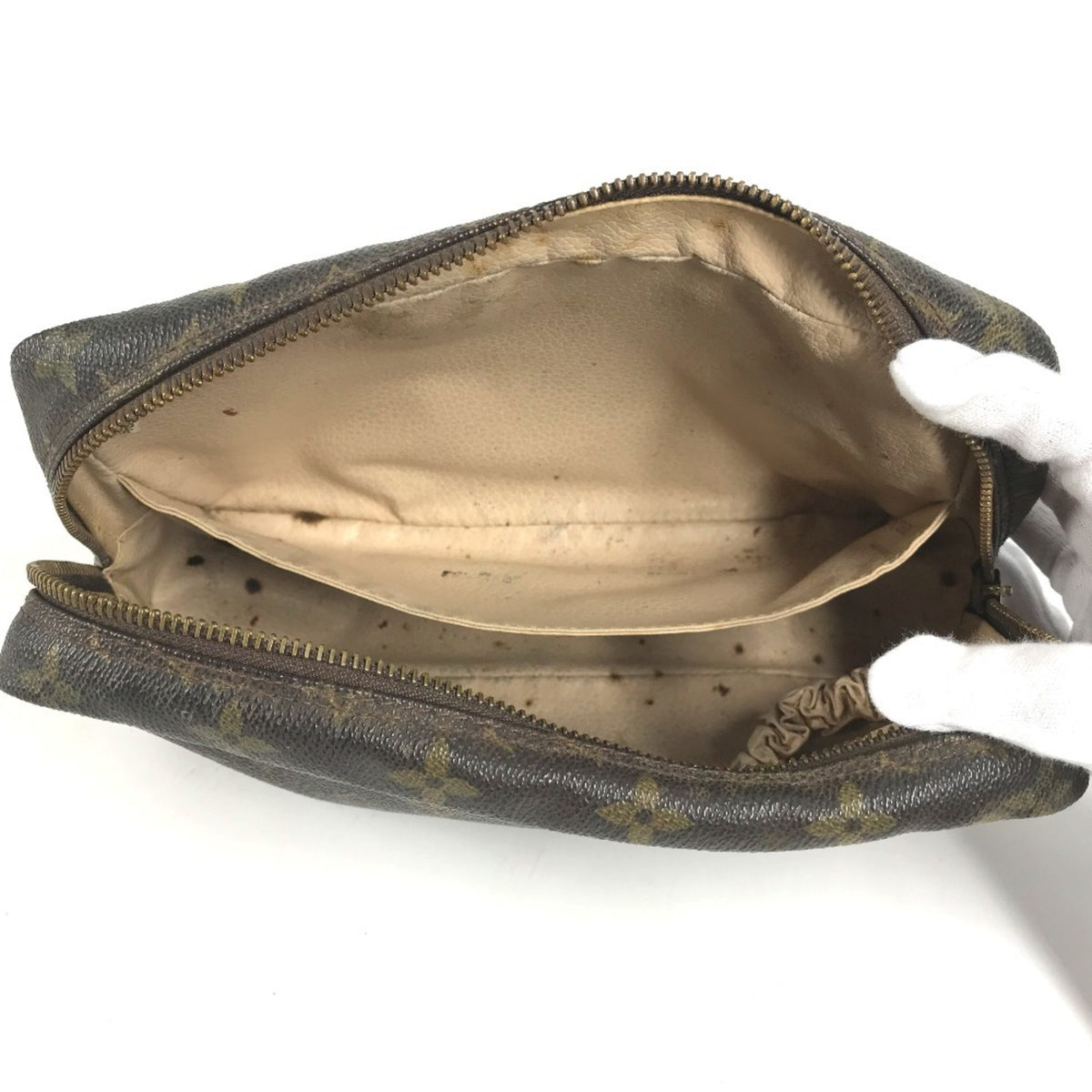 Louis Vuitton Monogram Brown Monogram Pouch (Pre-Owned)
