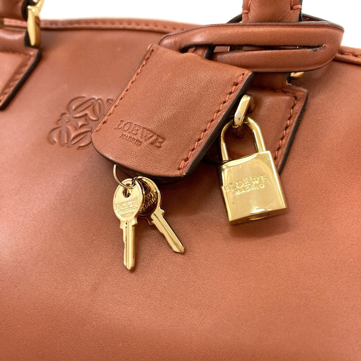Loewe Brown Leather Handbag (Pre-Owned)