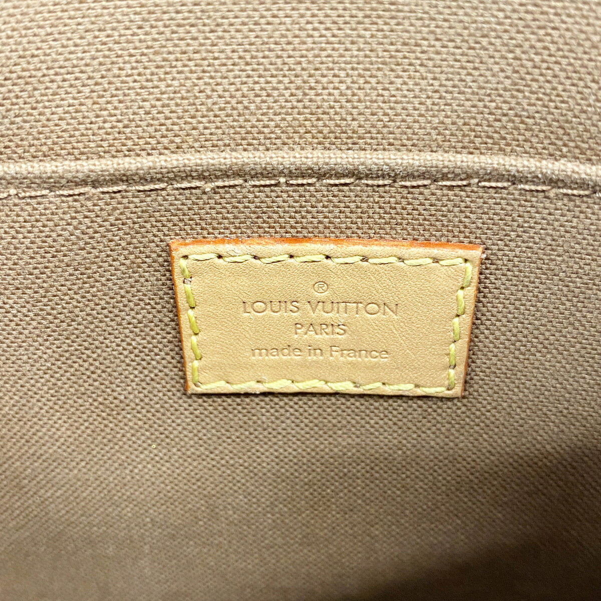 Louis Vuitton Brown Handbag (Pre-Owned)